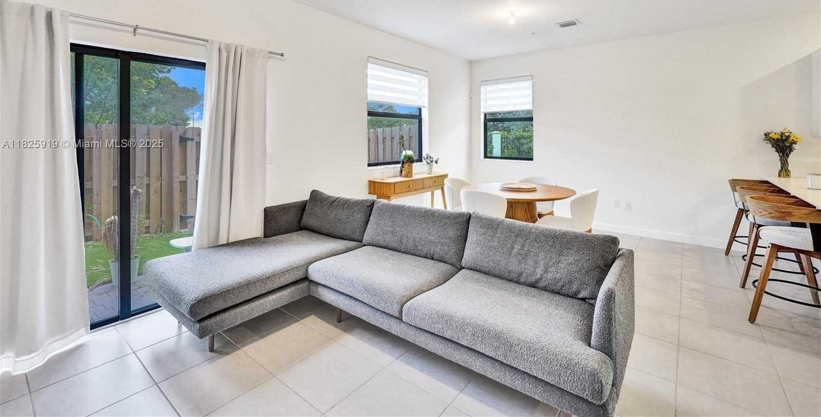 Small Image of 242 SOUTH WEST 159TH LN, Pembroke Pines Number 36