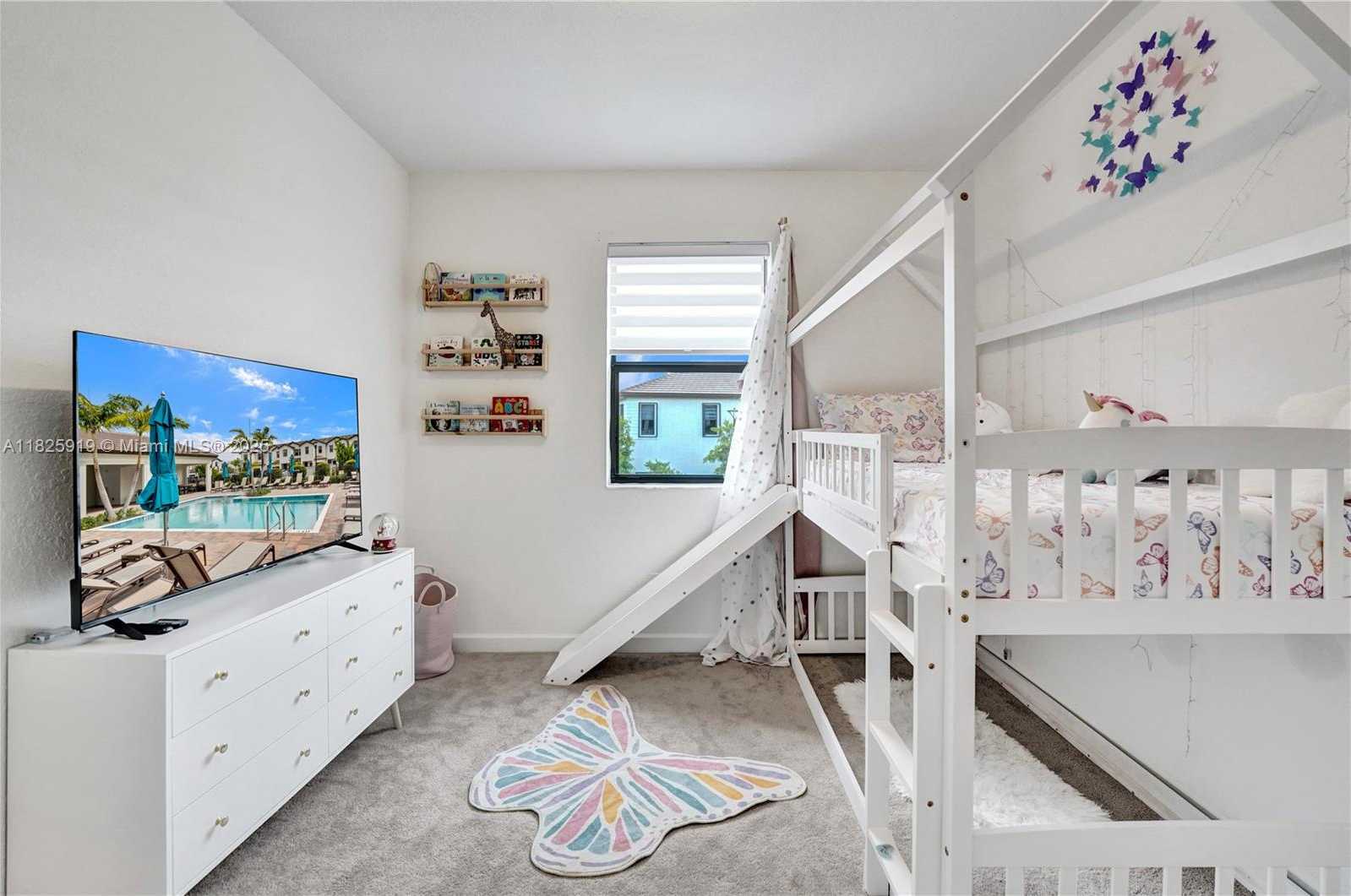 Small Image of 242 SOUTH WEST 159TH LN, Pembroke Pines Number 60