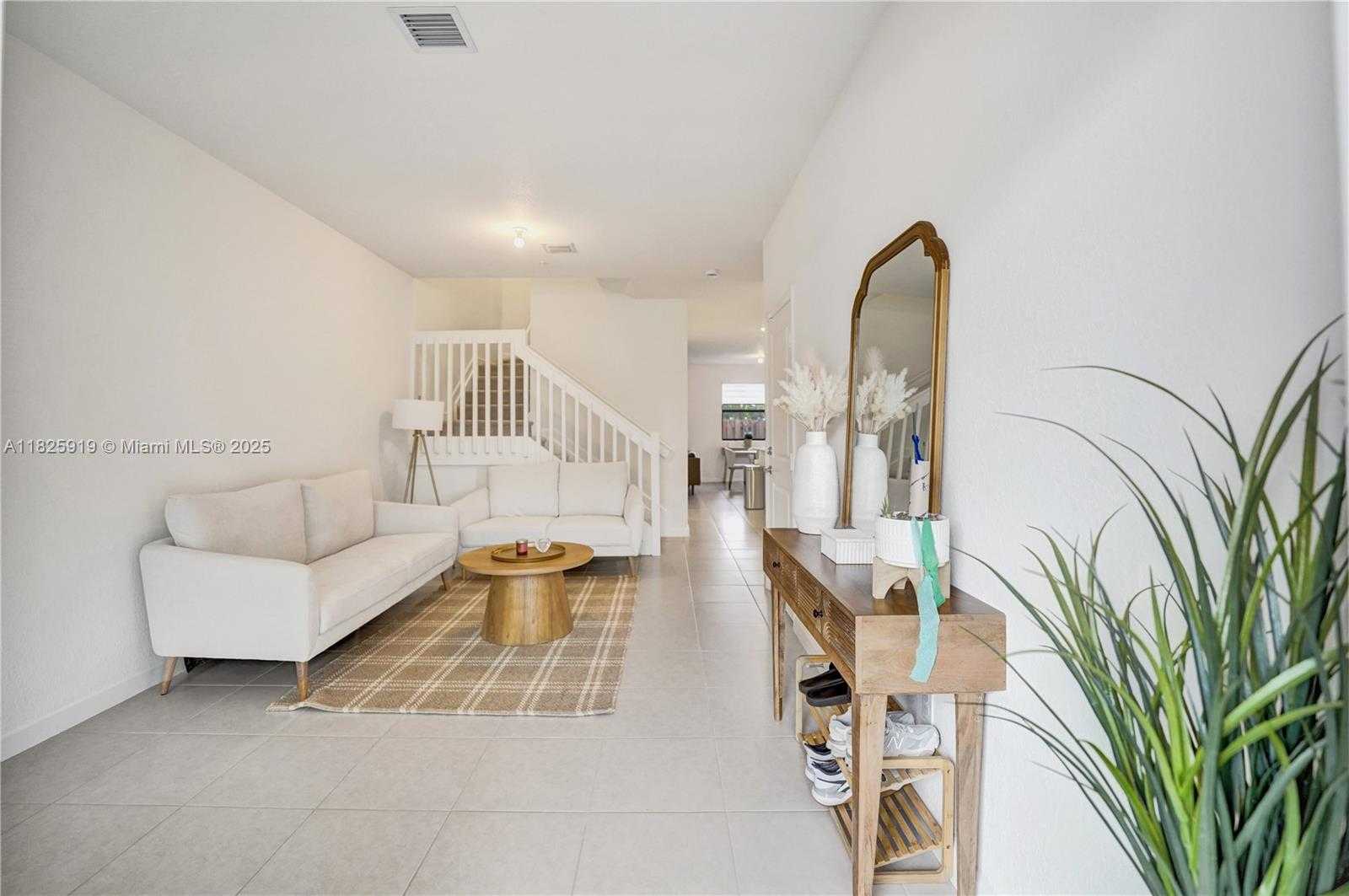 Small Image of 242 SOUTH WEST 159TH LN, Pembroke Pines Number 9