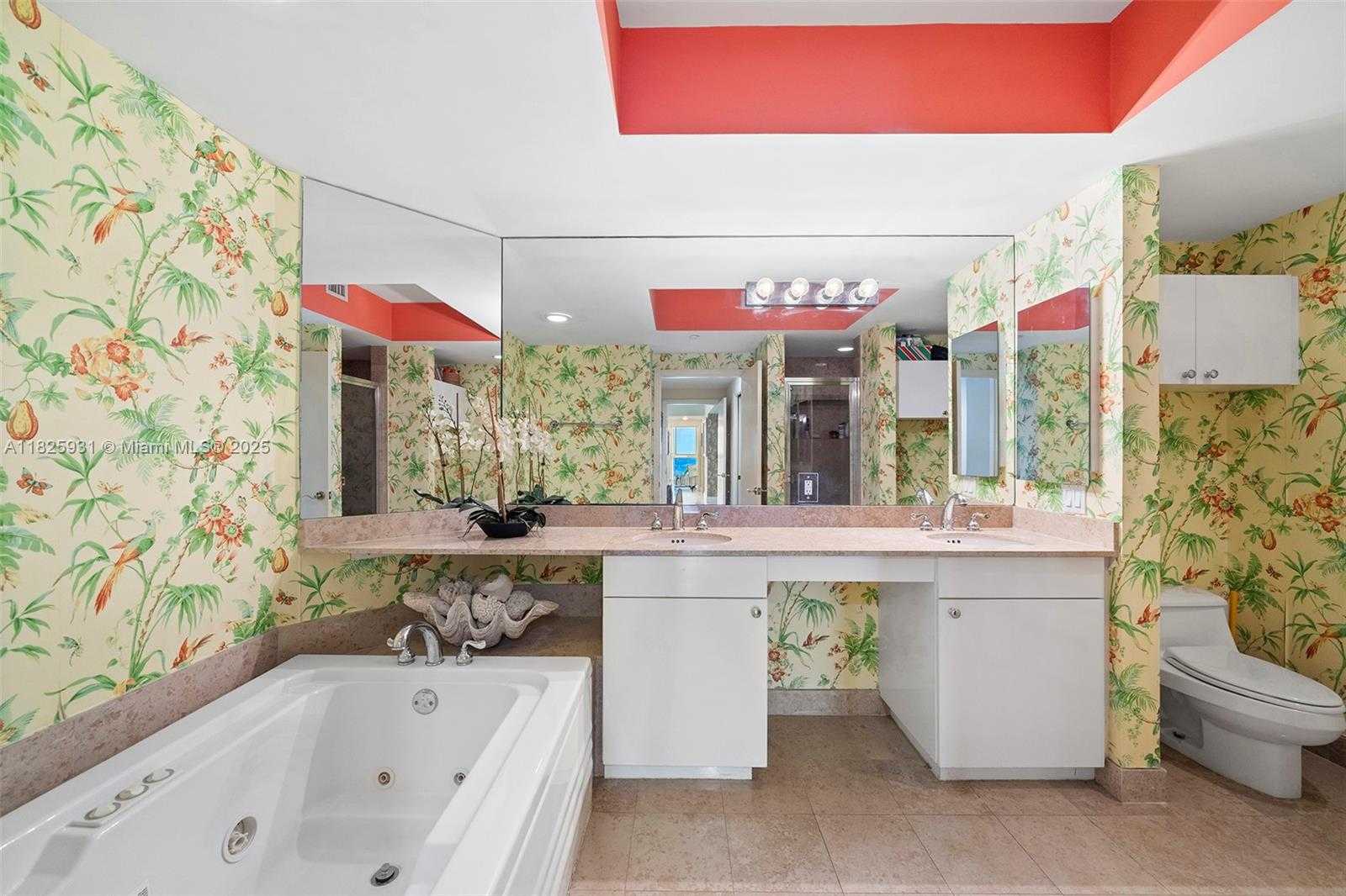 Small Image of 4775 COLLINS AVE #1203, Miami Beach Number 20