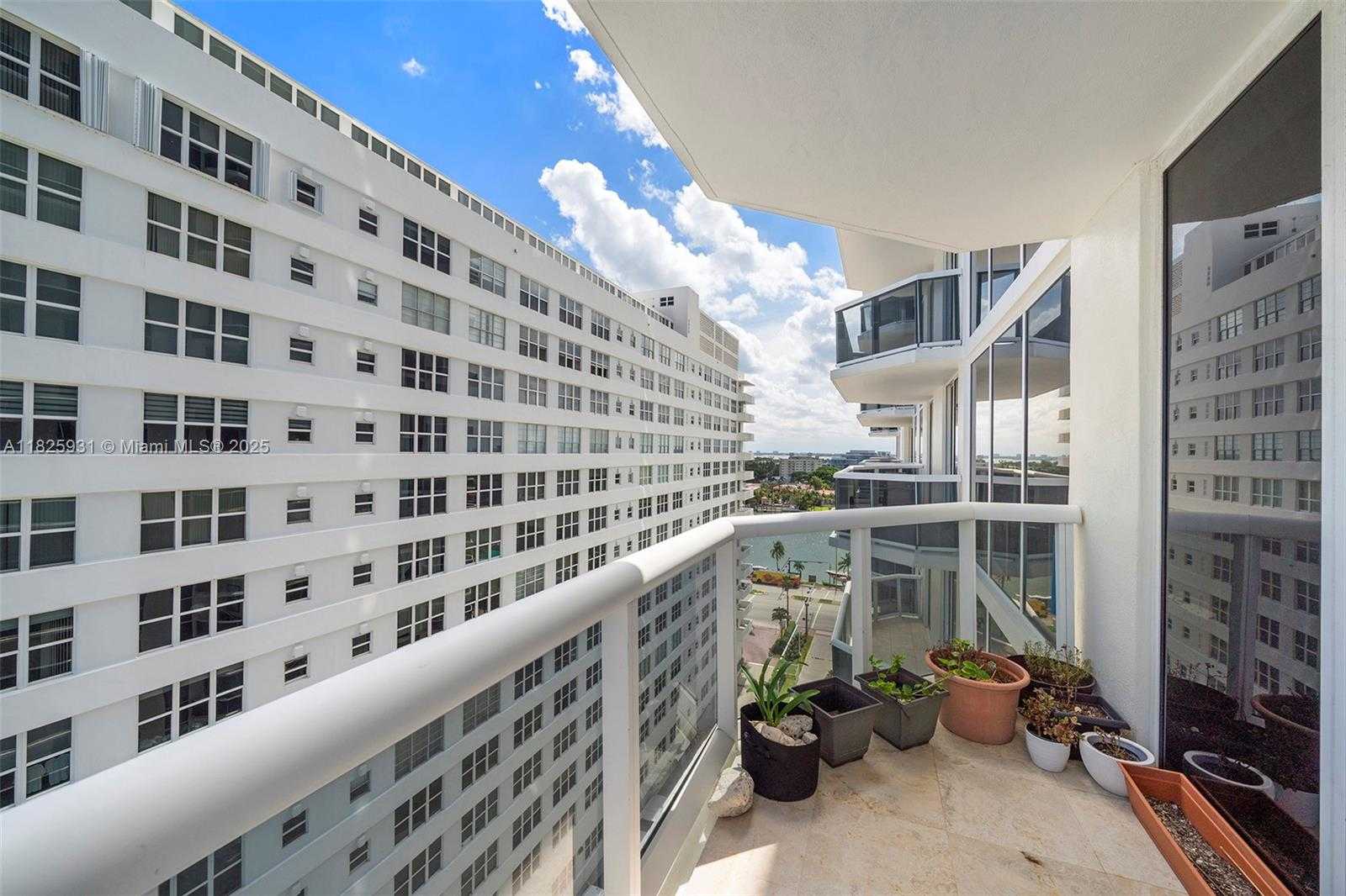 Small Image of 4775 COLLINS AVE #1203, Miami Beach Number 25