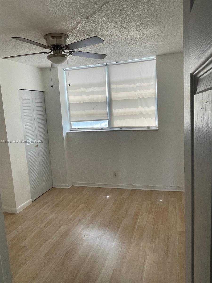Small Image of 2903 NORTH EAST 163RD ST #807, North Miami Beach Number 6