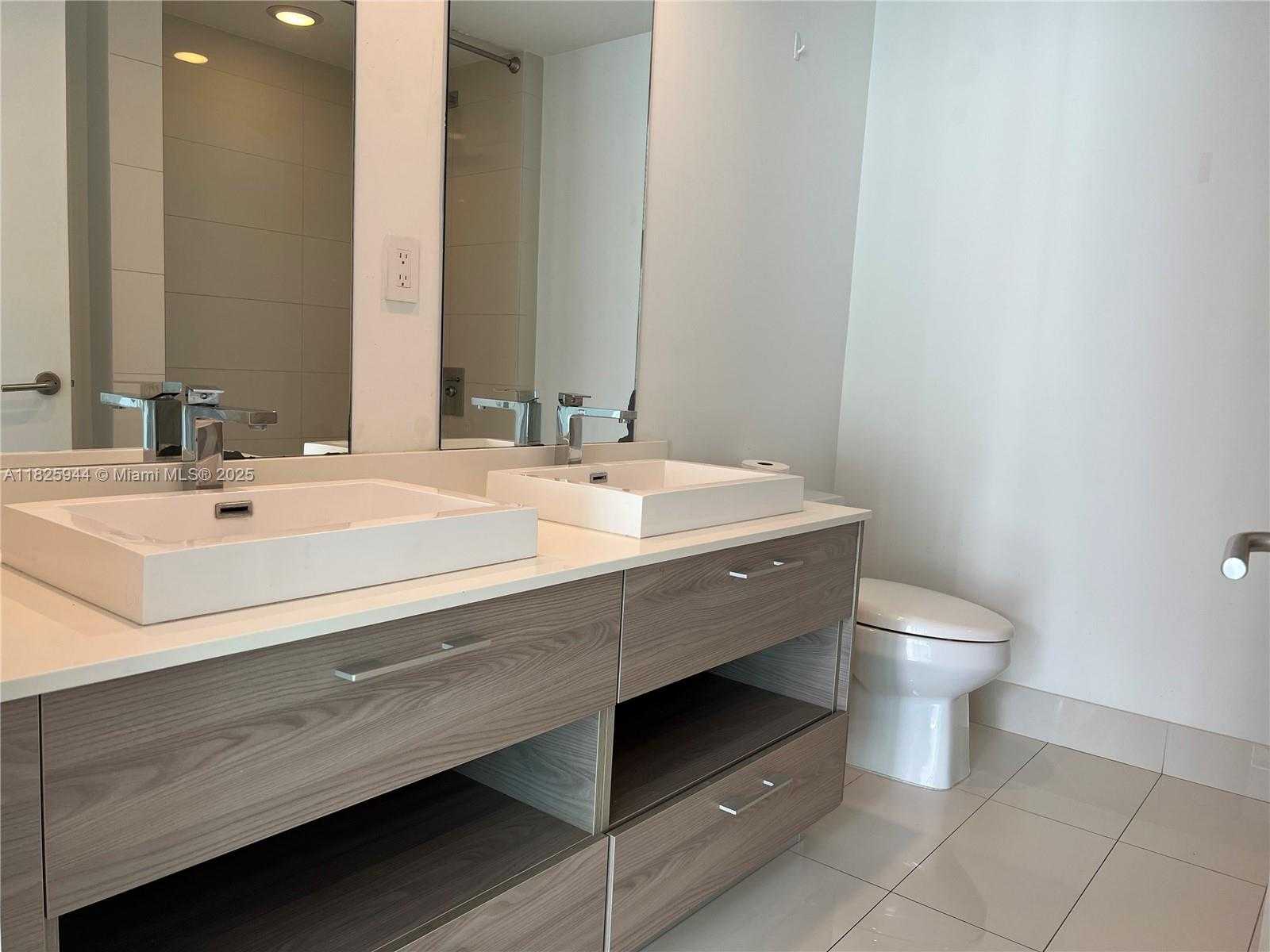 Small Image of 1300 SOUTH MIAMI AVE #1011, Miami Number 35