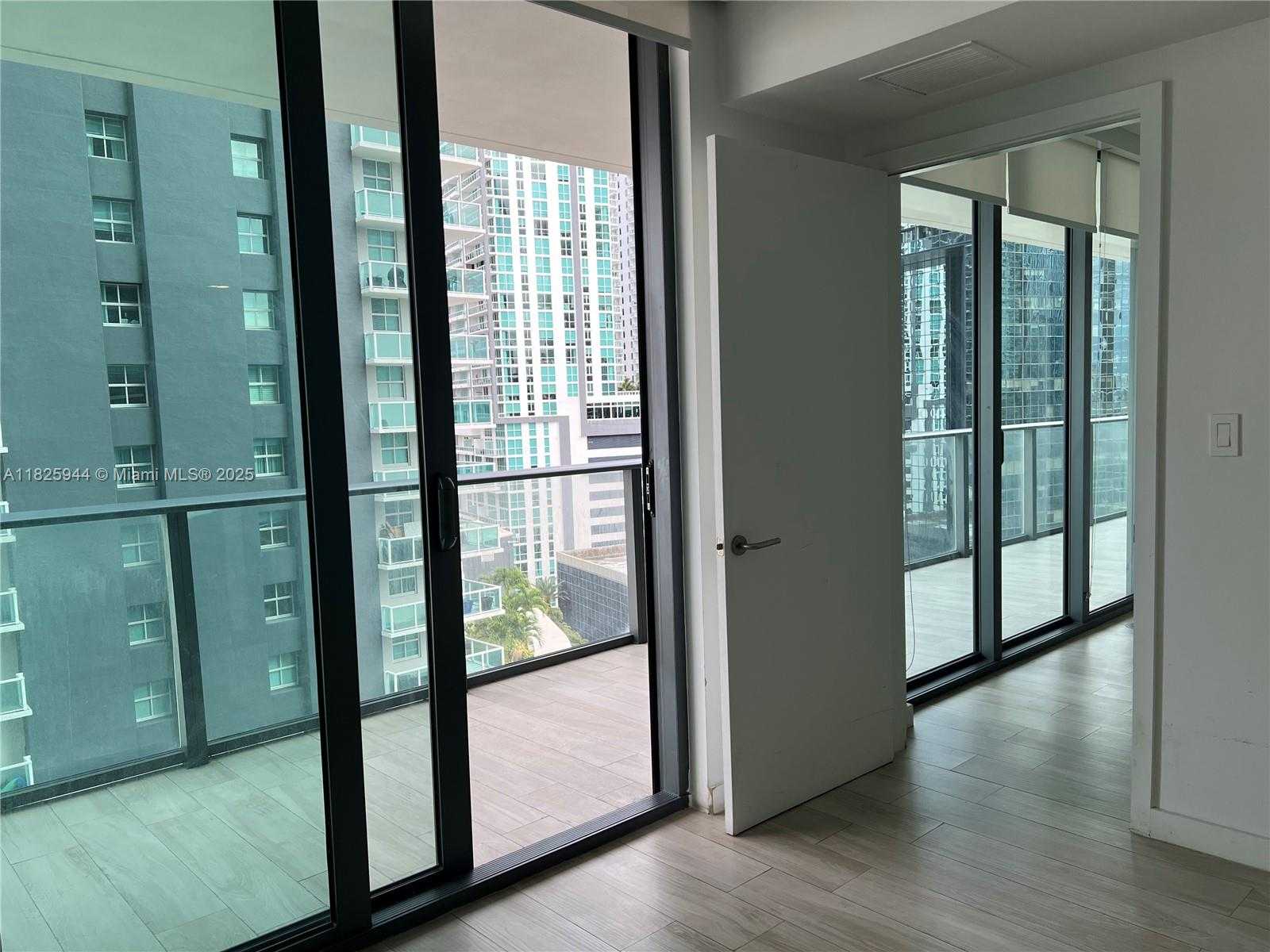 Small Image of 1300 SOUTH MIAMI AVE #1011, Miami Number 37