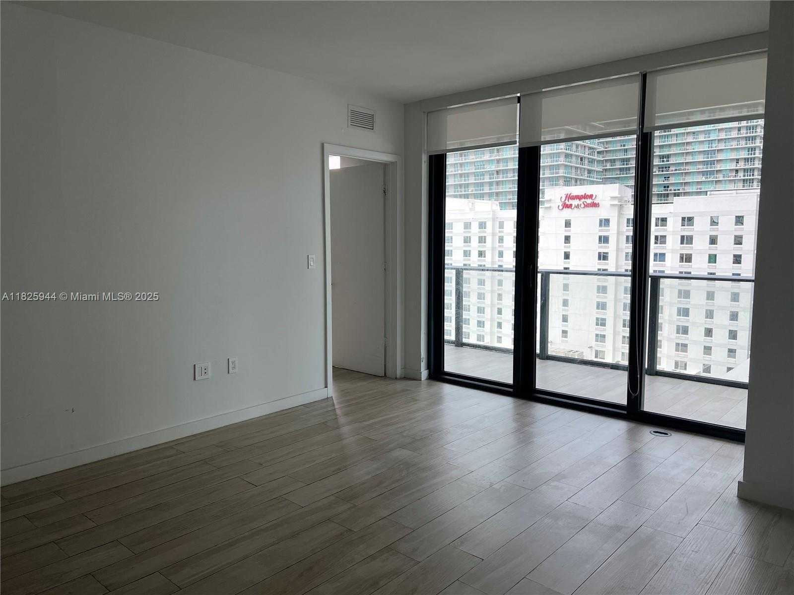 Small Image of 1300 SOUTH MIAMI AVE #1011, Miami Number 39