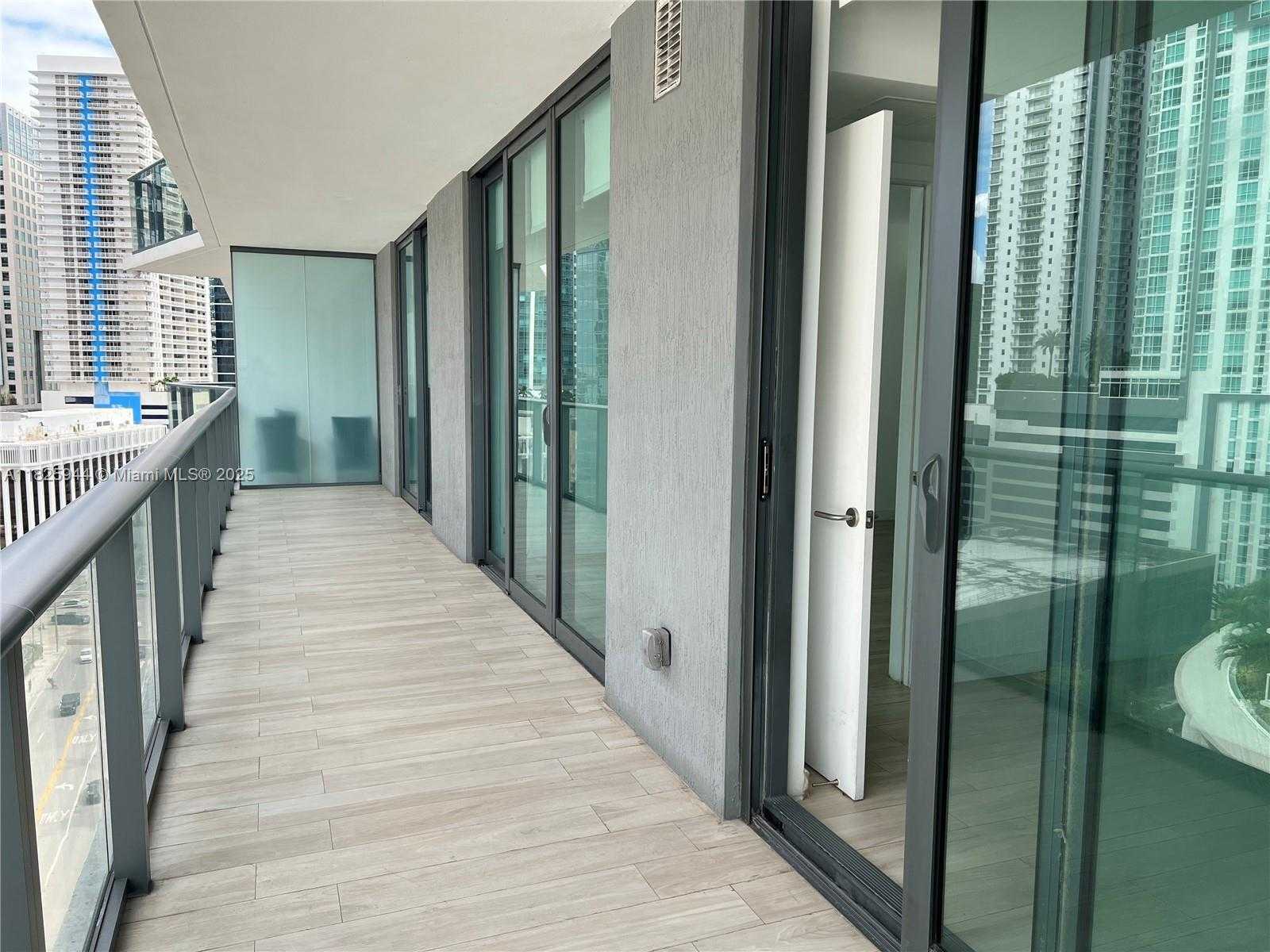 Small Image of 1300 SOUTH MIAMI AVE #1011, Miami Number 41