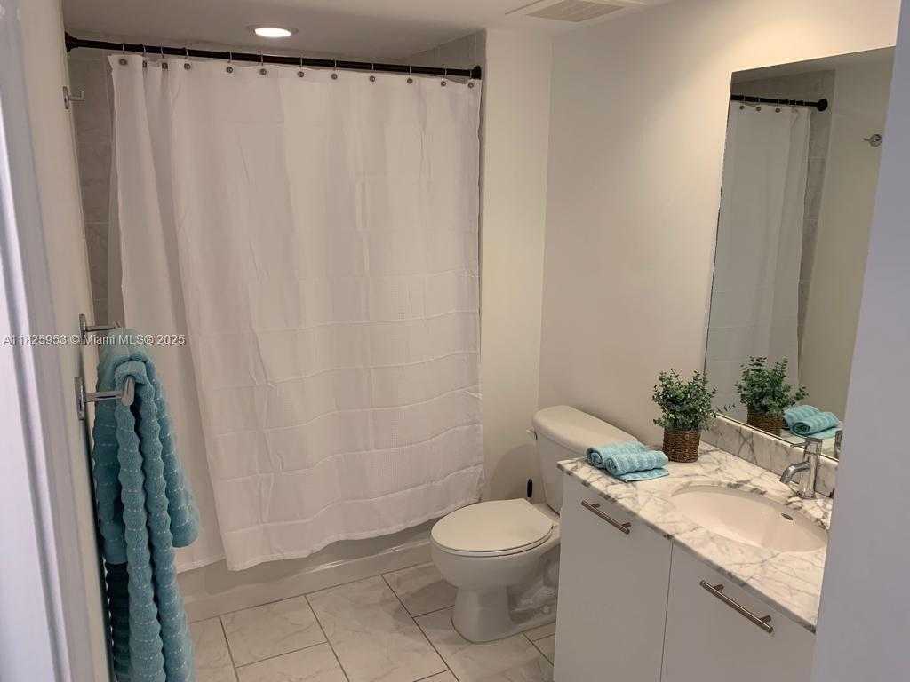 Small Image of 951 BRICKELL AVE #3509, Miami Number 11