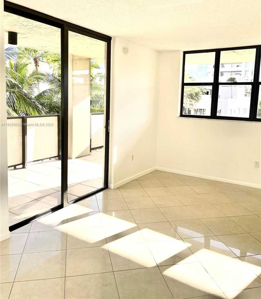 Small Image of 1621 COLLINS AVE #402, Miami Beach Number 11