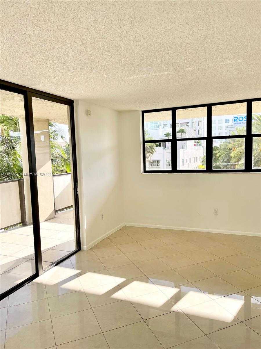 Small Image of 1621 COLLINS AVE #402, Miami Beach Number 9