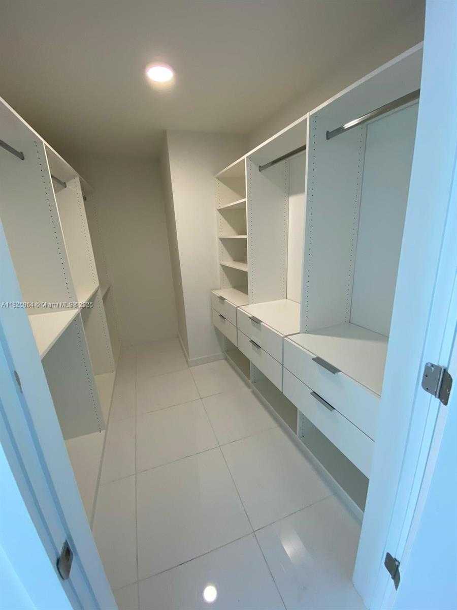 Small Image of 851 NORTH EAST 1ST AVE #2612, Miami Number 15