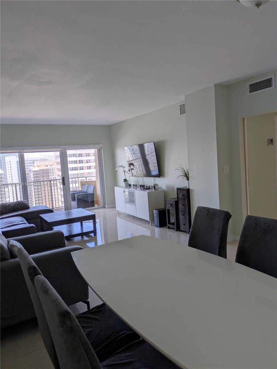 Small Image of 1980 SOUTH OCEAN DR #20M, Hallandale Beach Number 4