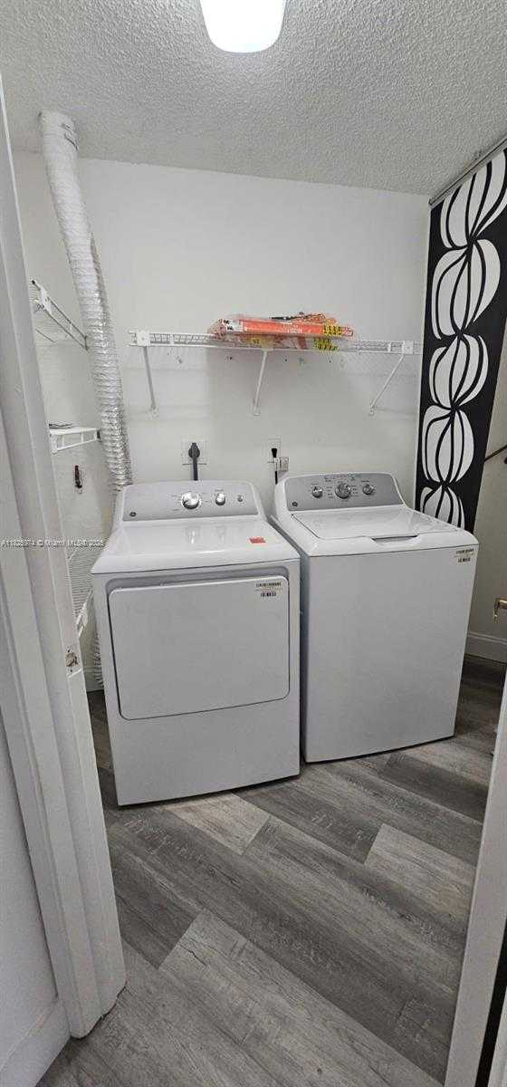 Small Image of 10237 NORTH WEST 9TH ST CIR #212-4, Miami Number 8