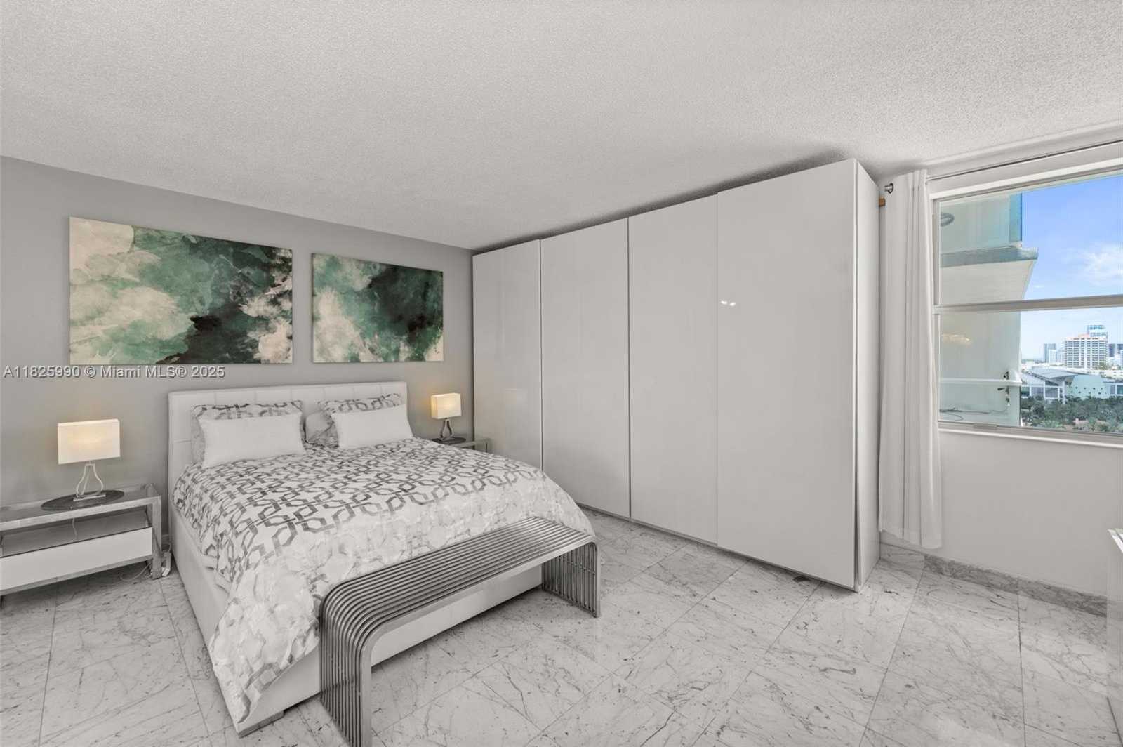 Small Image of 5750 COLLINS AVE #14K, Miami Beach Number 12