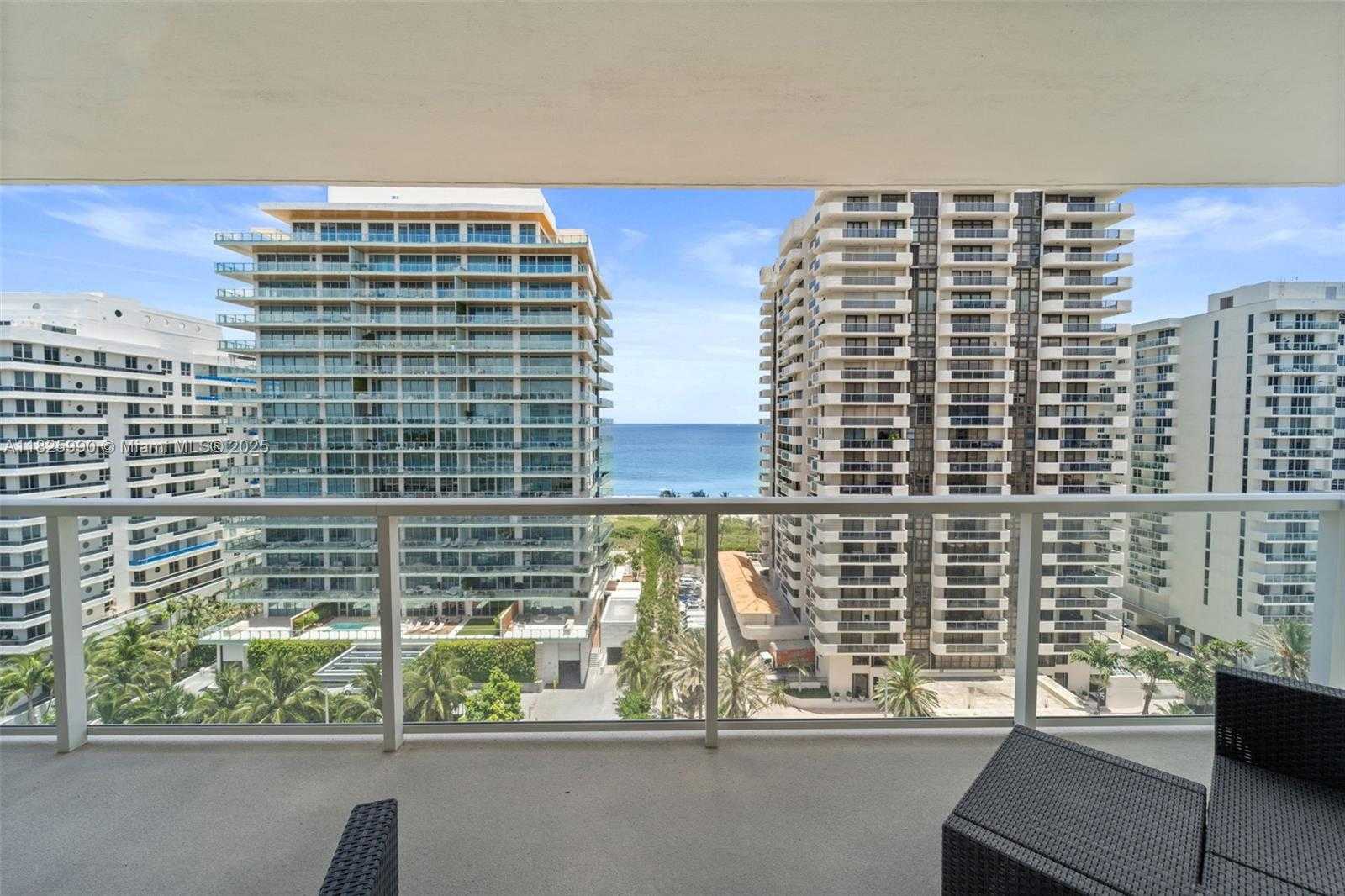Small Image of 5750 COLLINS AVE #14K, Miami Beach Number 4