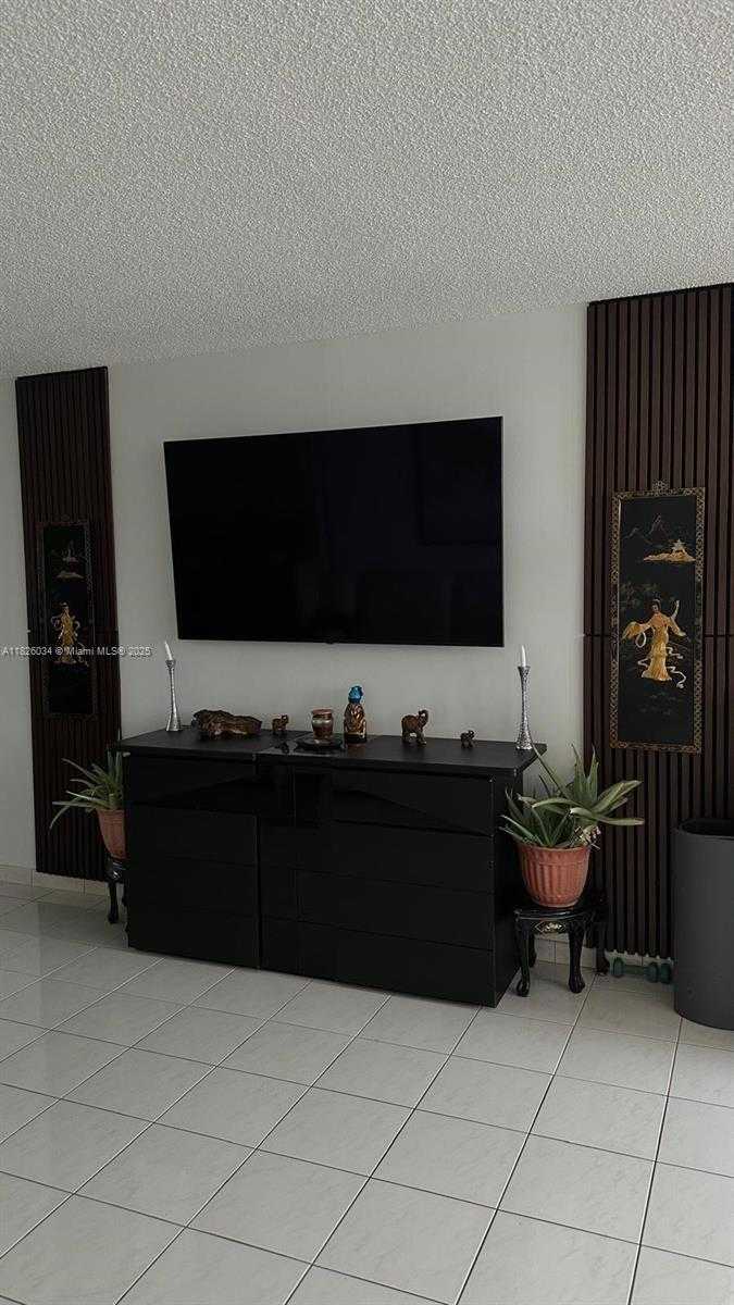 Small Image of 251 174TH ST #320, Sunny Isles Beach Number 3