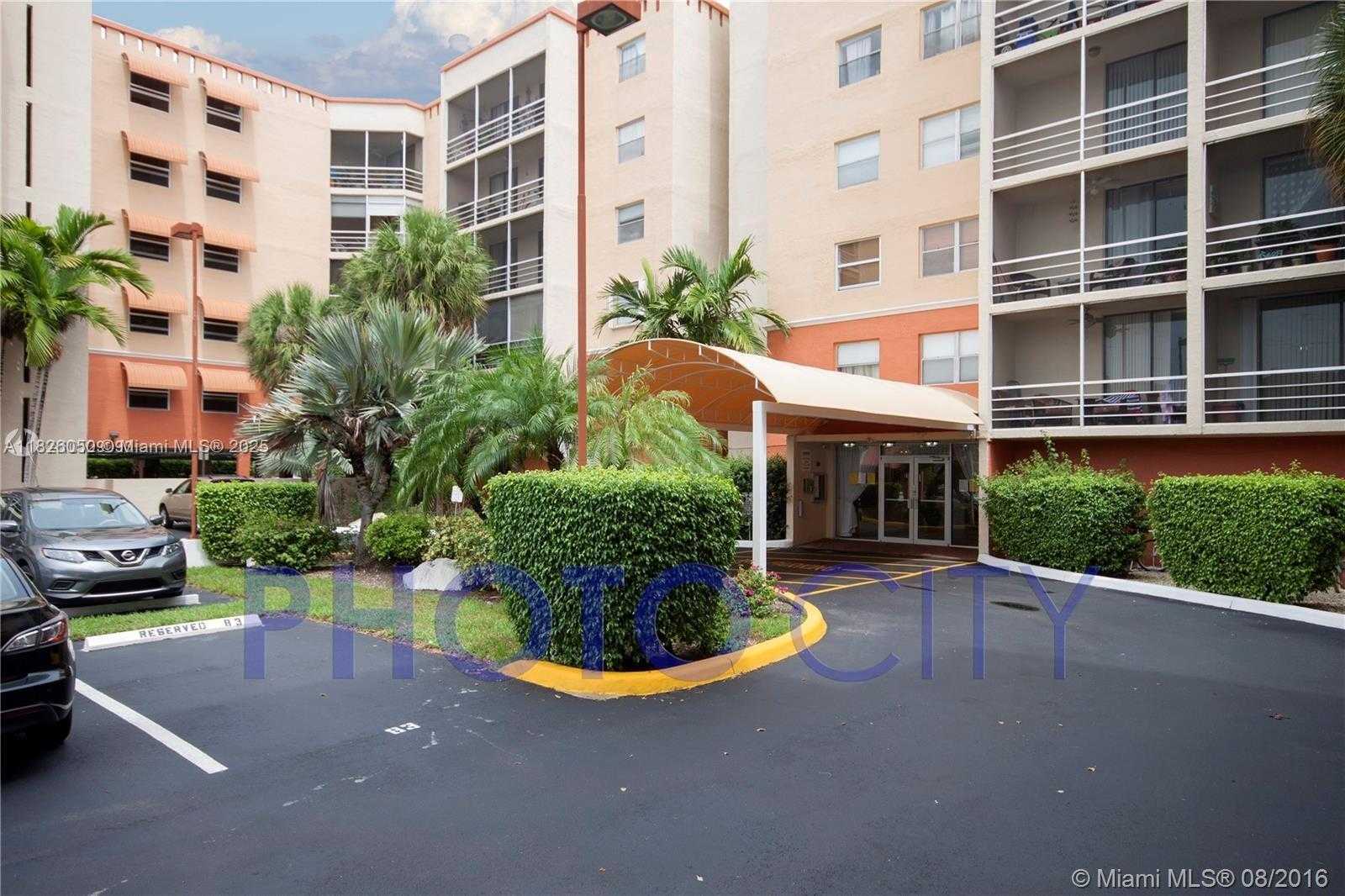 Small Image of 2821 NORTH MIAMI BEACH BLVD #2E, North Miami Beach Number 2