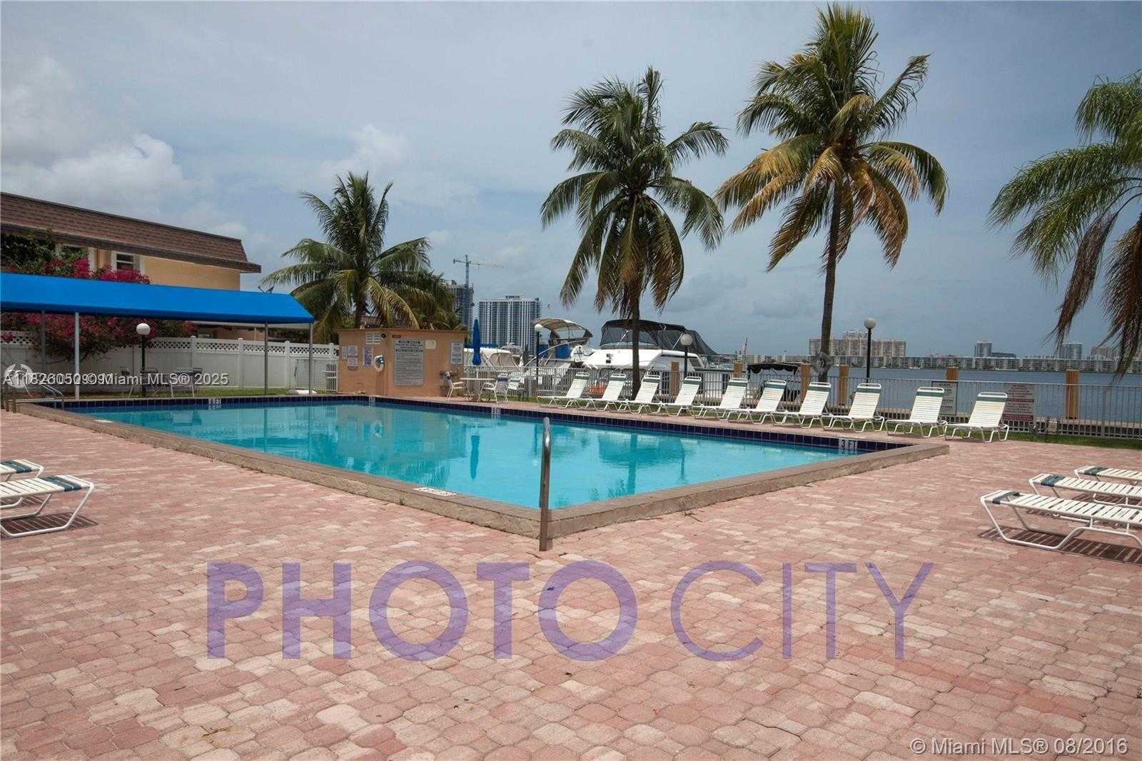 Small Image of 2821 NORTH MIAMI BEACH BLVD #2E, North Miami Beach Number 4