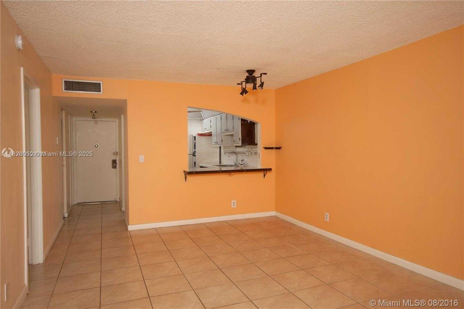 Small Image of 2821 NORTH MIAMI BEACH BLVD #2E, North Miami Beach Number 6