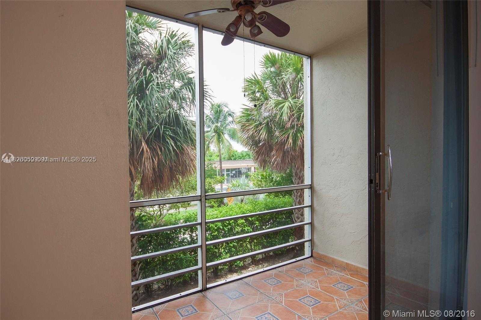 Small Image of 2821 NORTH MIAMI BEACH BLVD #2E, North Miami Beach Number 7