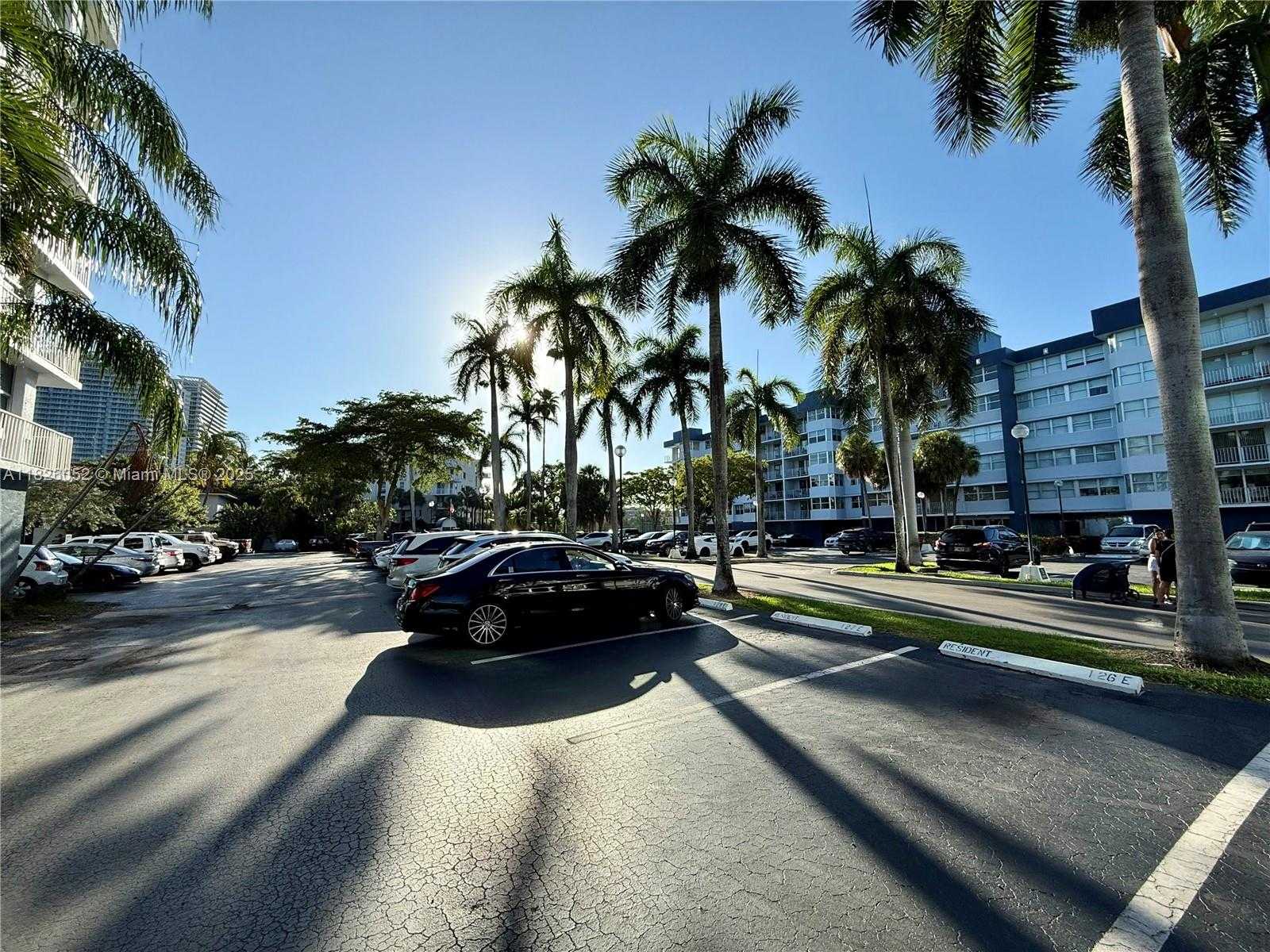 Small Image of 16546 NORTH EAST 26TH AVE #3G, North Miami Beach Number 41