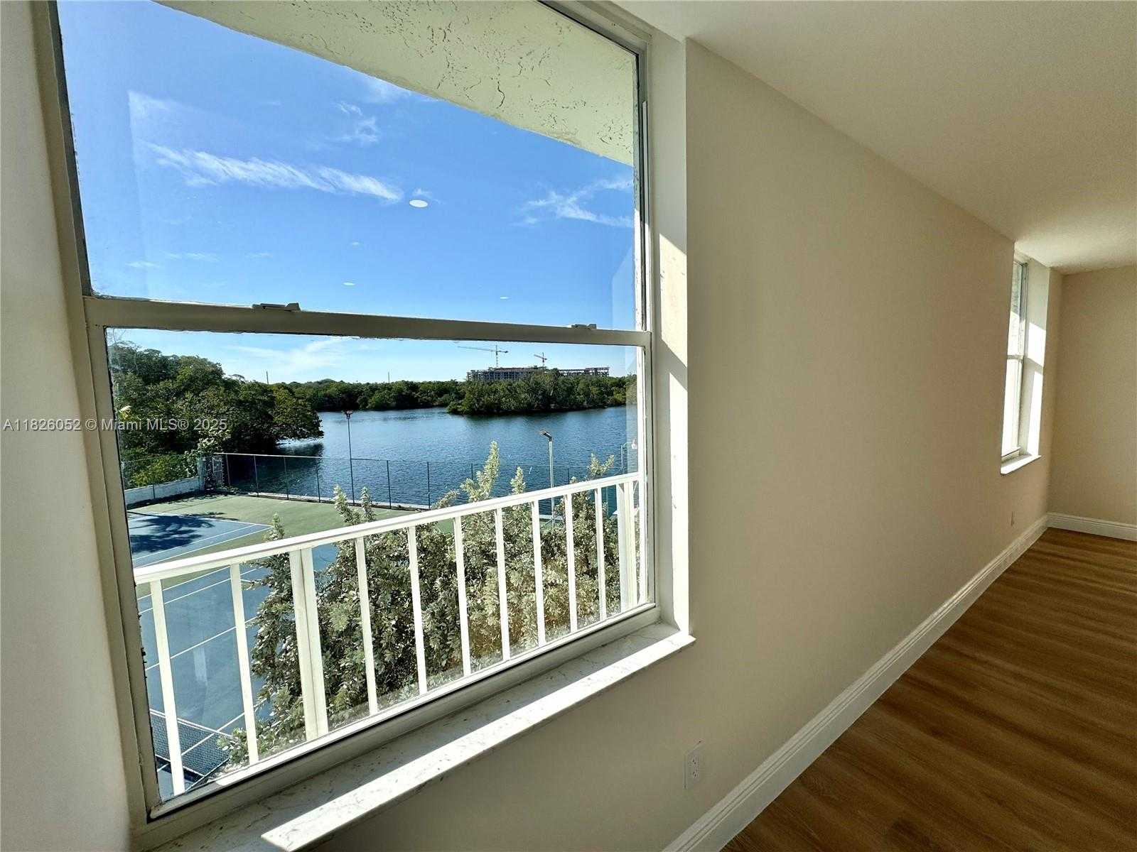 Small Image of 16546 NORTH EAST 26TH AVE #3G, North Miami Beach Number 7