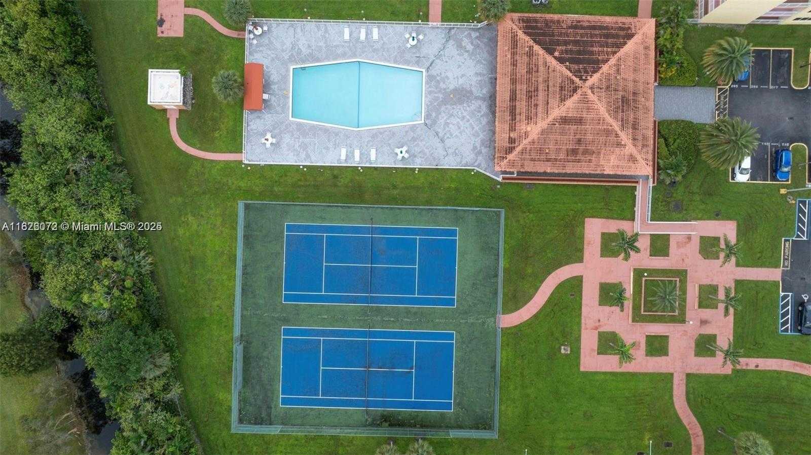 Small Image of Hialeah Number 17
