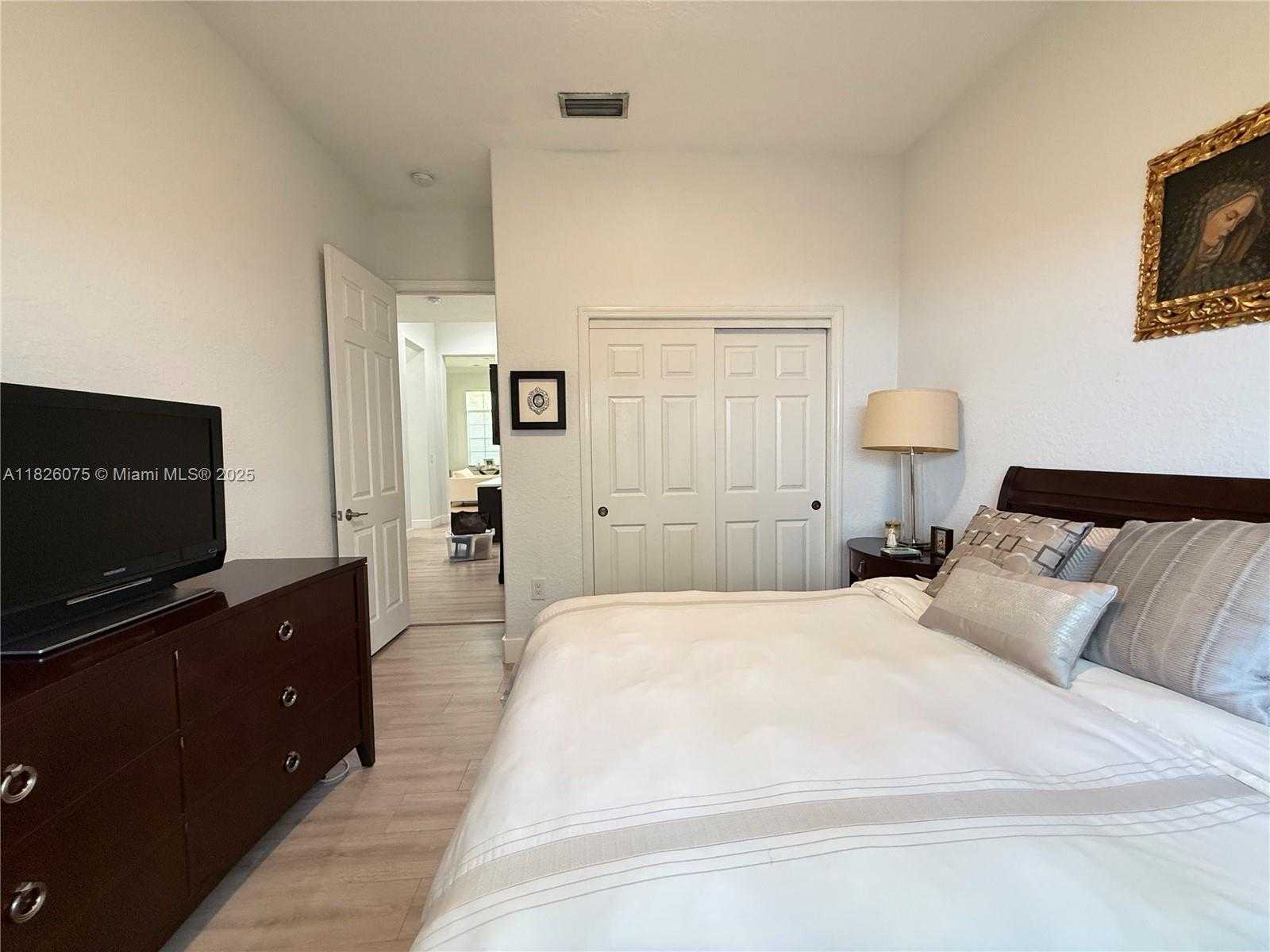 Small Image of 11339 NORTH WEST 71ST ST, Doral Number 16