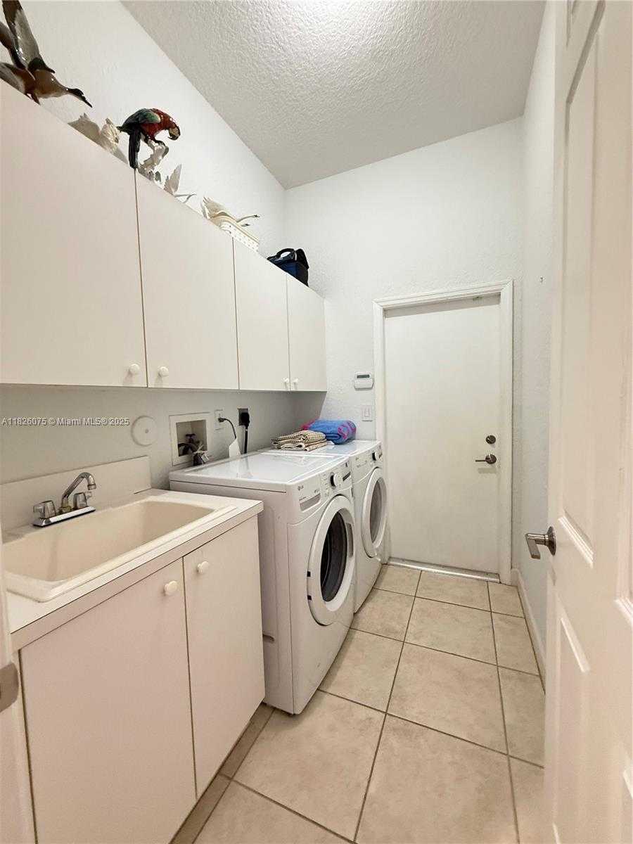 Small Image of 11339 NORTH WEST 71ST ST, Doral Number 19