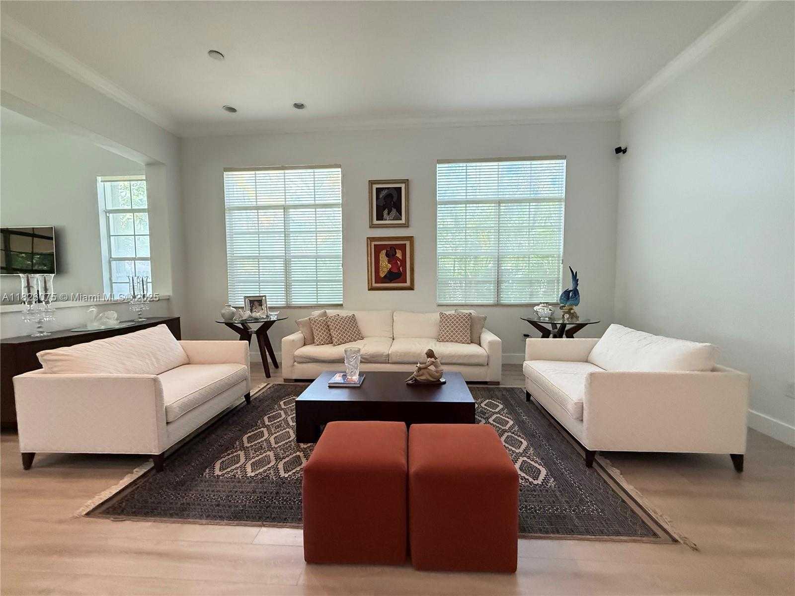 Small Image of 11339 NORTH WEST 71ST ST, Doral Number 2