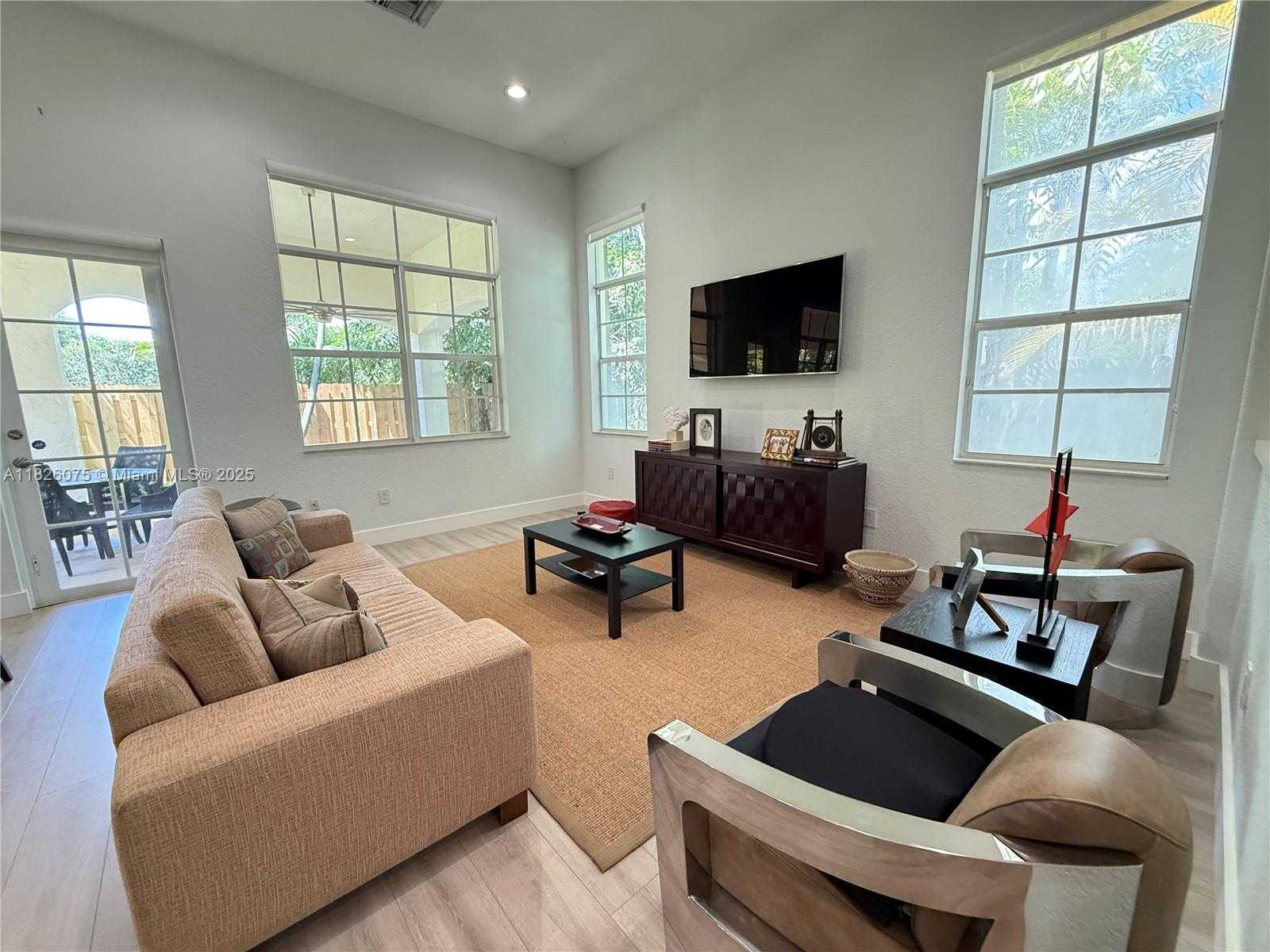 Small Image of 11339 NORTH WEST 71ST ST, Doral Number 4