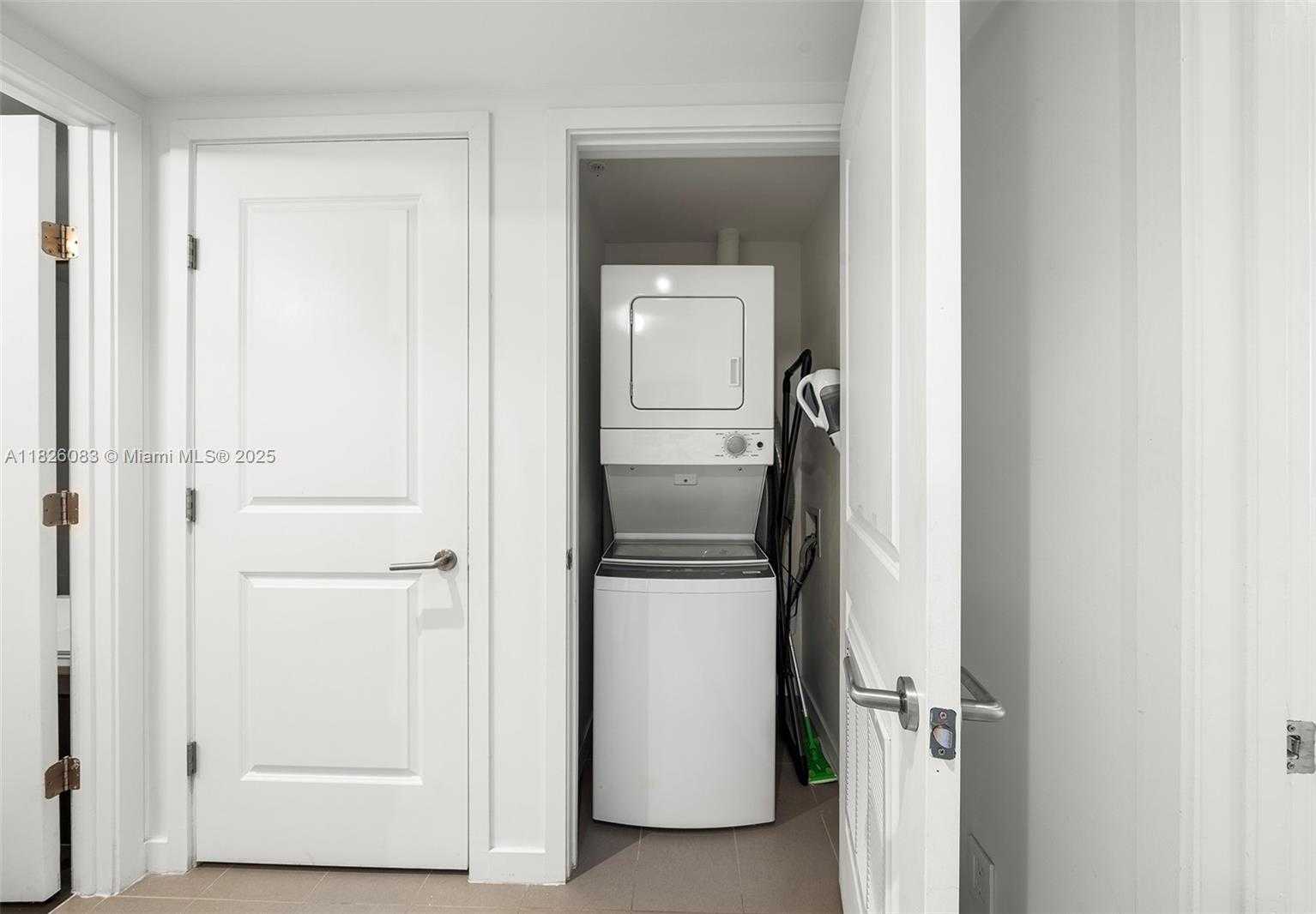 Small Image of 1600 NORTH EAST 1ST AVE #3111, Miami Number 15