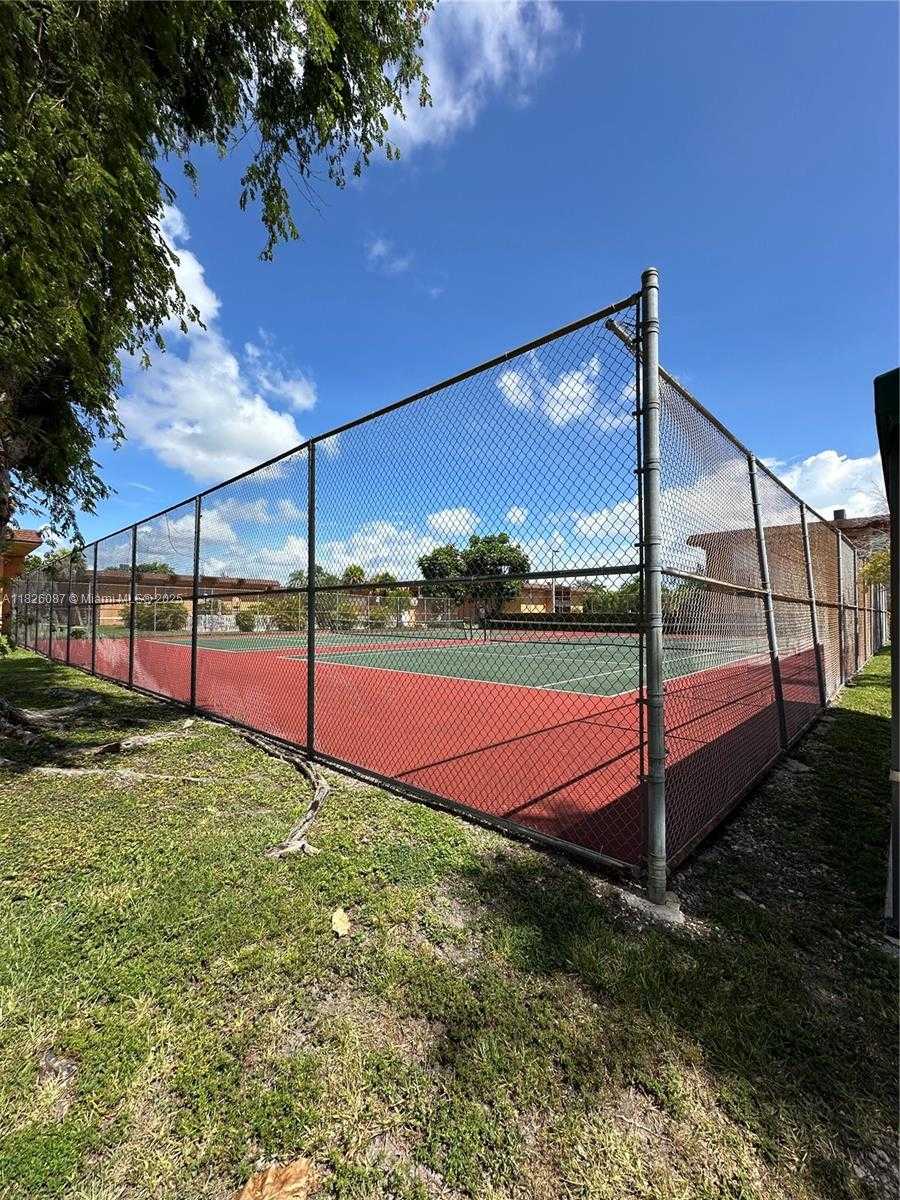 Small Image of 9487 SOUTH WEST 76TH ST #M8, Miami Number 5