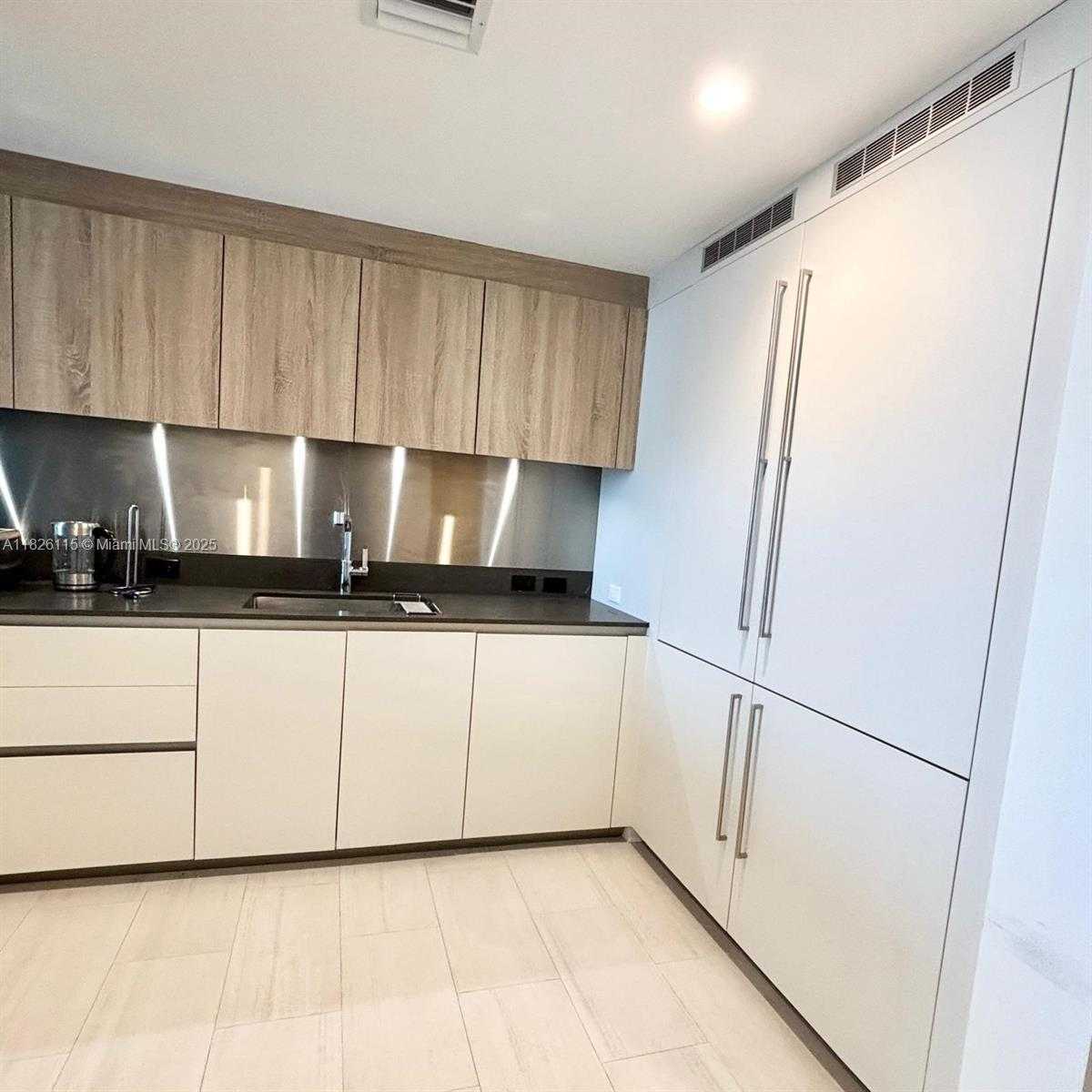 Small Image of 1000 BRICKELL PLZ #3404, Miami Number 9