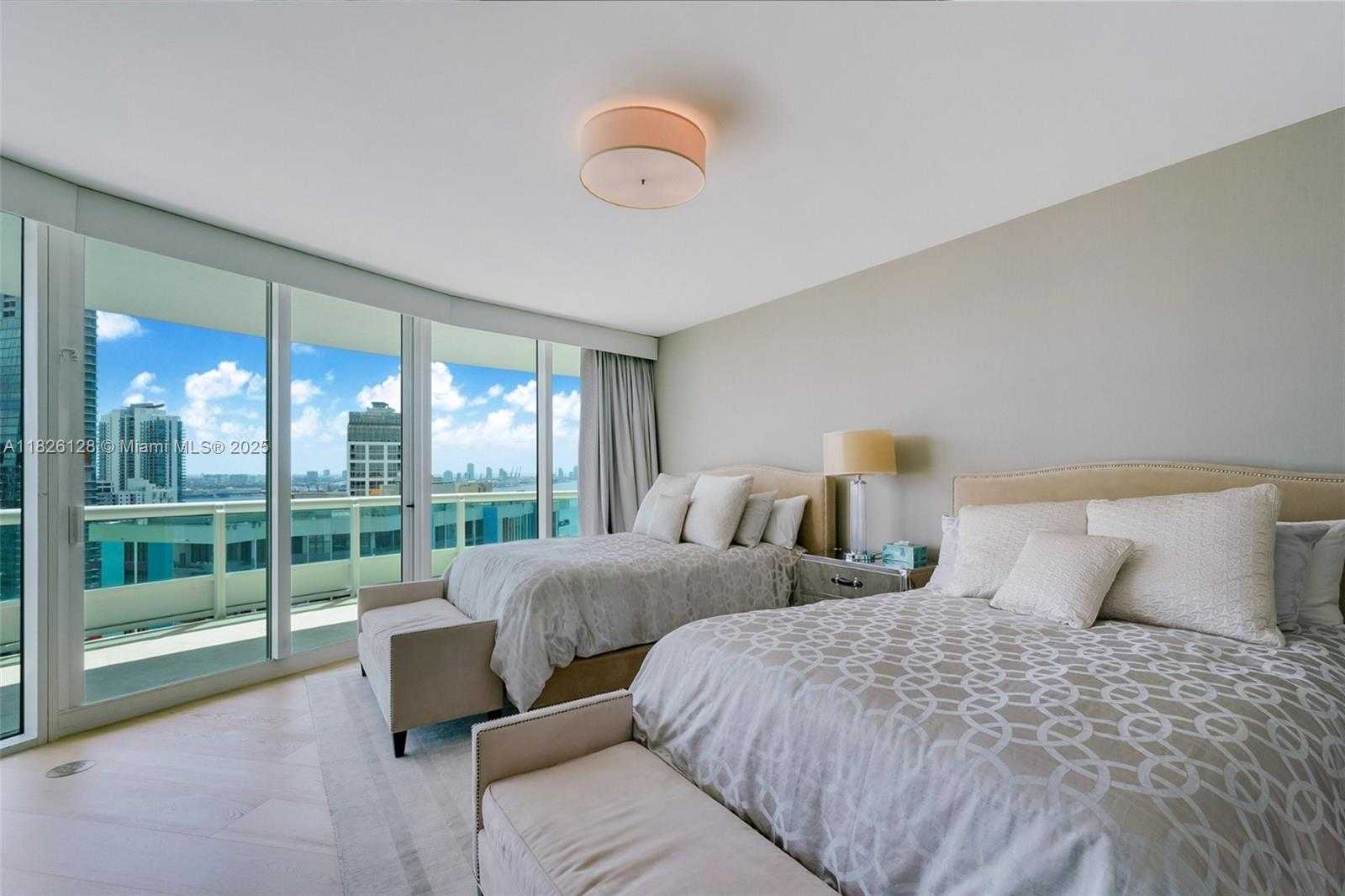 Small Image of 1643 BRICKELL AVE #3501, Miami Number 10