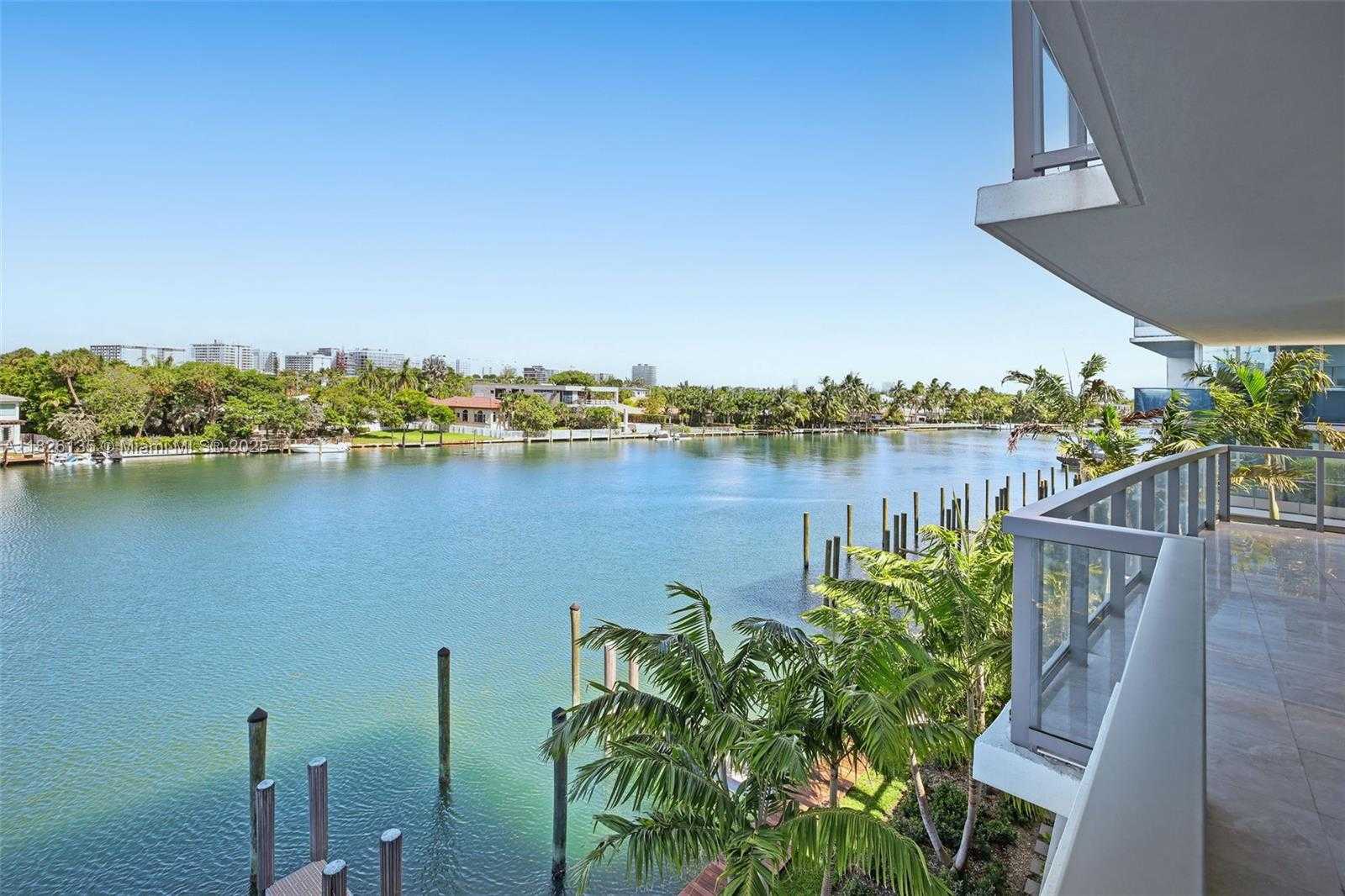 Small Image of 9261 EAST BAY HARBOR DR #404, Bay Harbor Islands Number 15