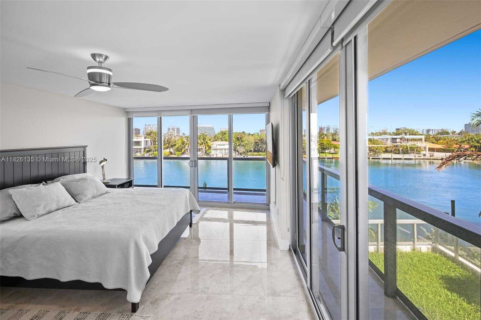 Small Image of 9261 EAST BAY HARBOR DR #404, Bay Harbor Islands Number 25