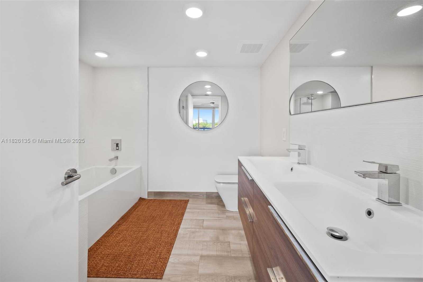Small Image of 9261 EAST BAY HARBOR DR #404, Bay Harbor Islands Number 29