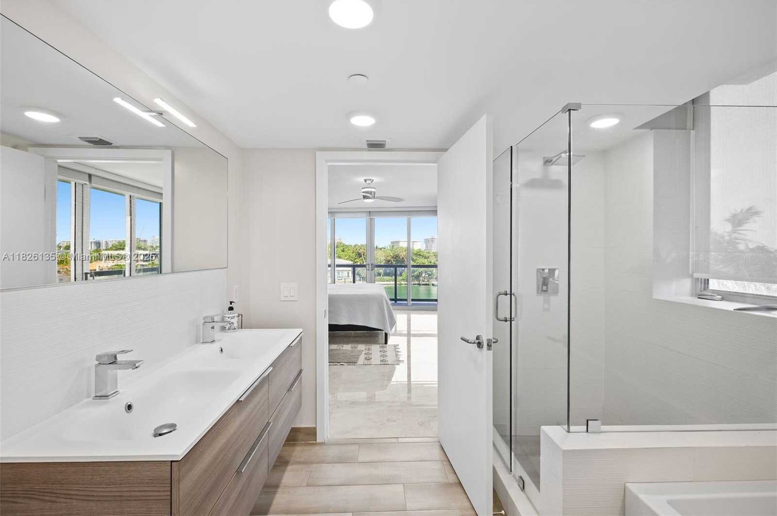 Small Image of 9261 EAST BAY HARBOR DR #404, Bay Harbor Islands Number 30
