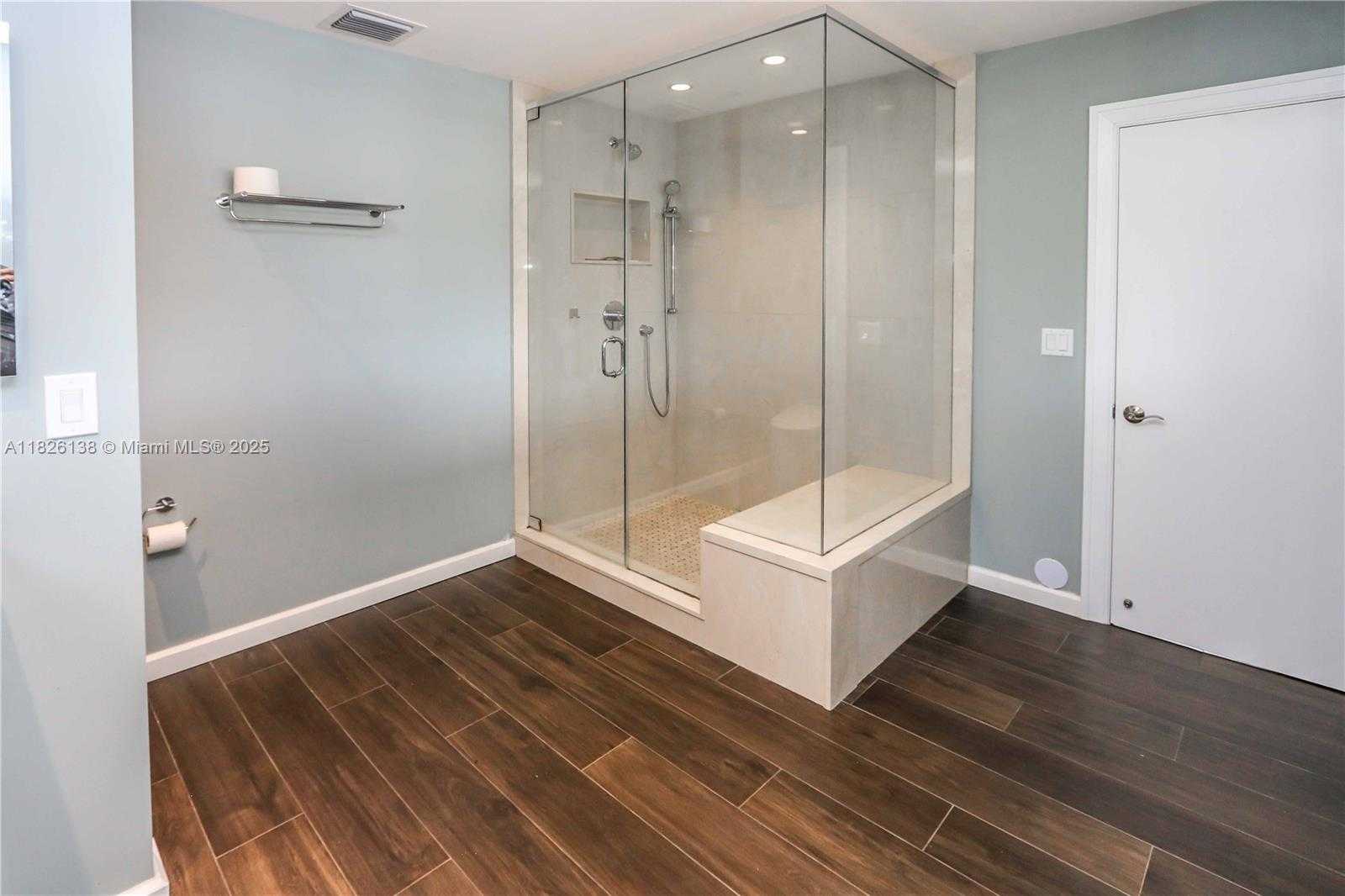 Small Image of 1108 WASHINGTON ST #1108, Hollywood Number 19