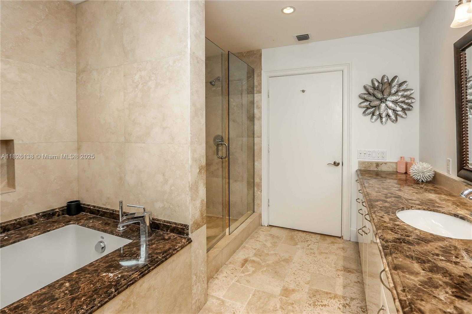 Small Image of 1108 WASHINGTON ST #1108, Hollywood Number 28