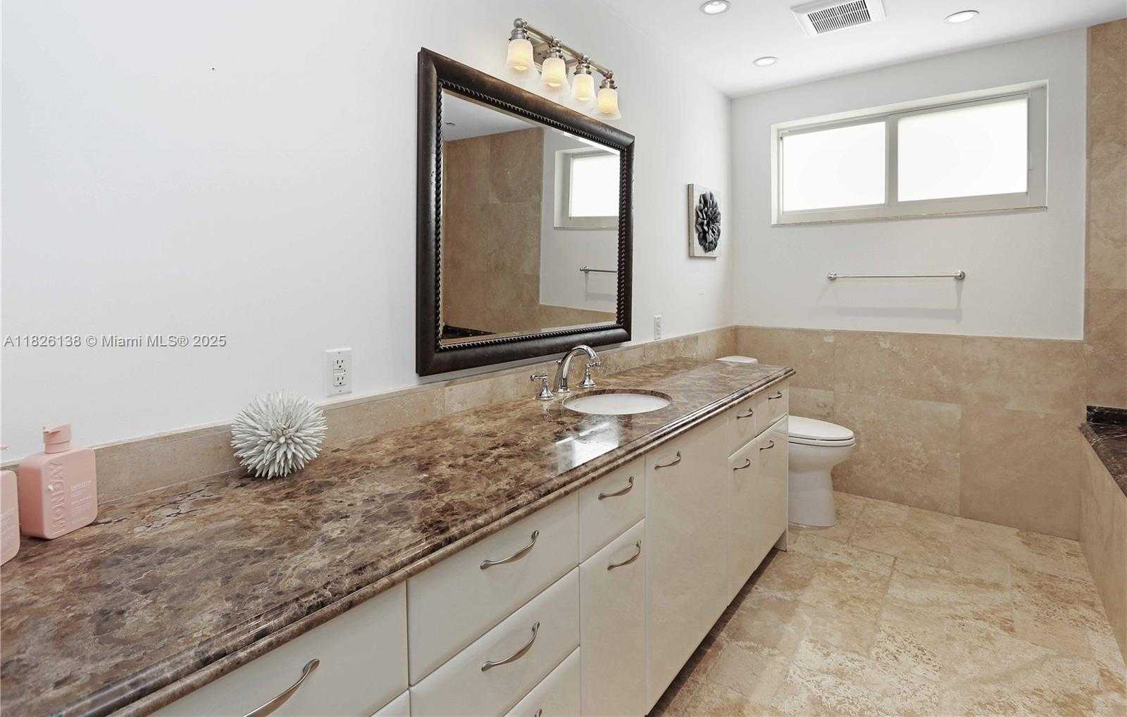 Small Image of 1108 WASHINGTON ST #1108, Hollywood Number 29