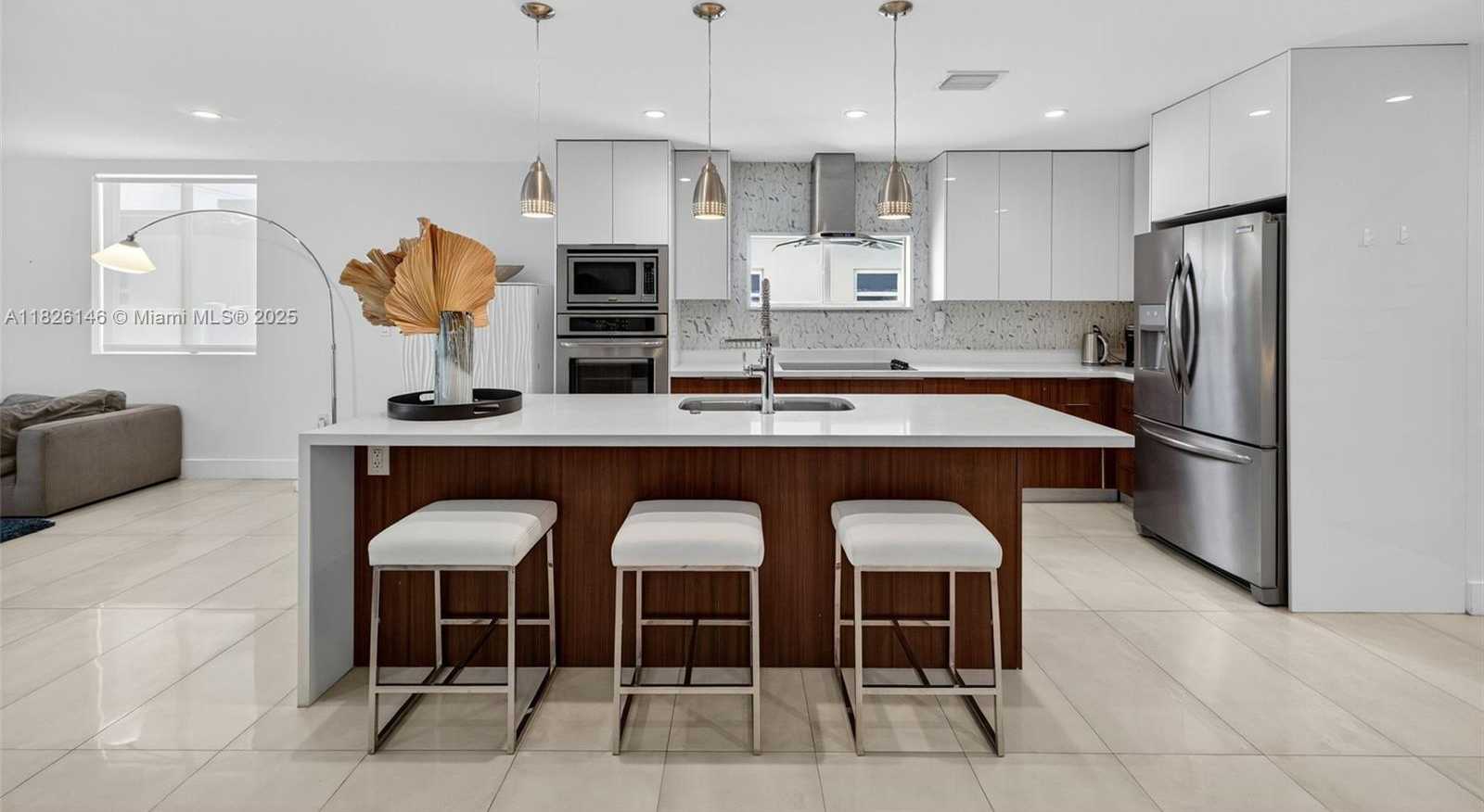 Small Image of 904 NORTH EAST 15TH AVE, Fort Lauderdale Number 3