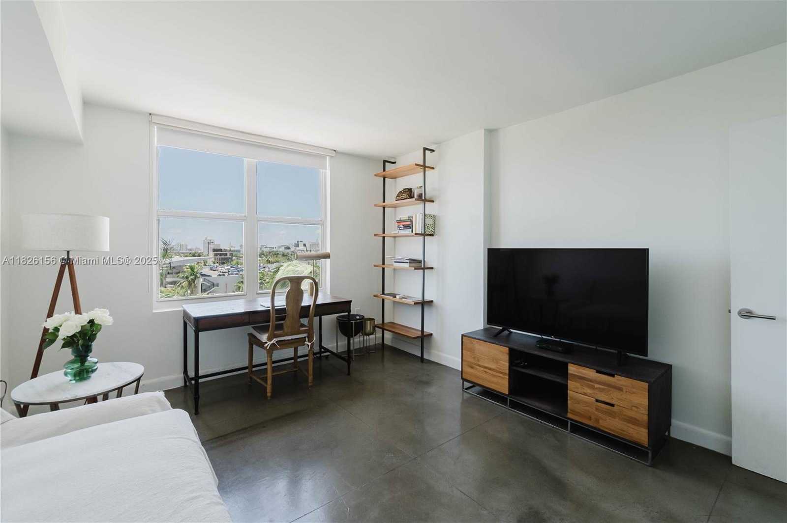 Small Image of 1900 SUNSET HARBOUR DR #703, Miami Beach Number 10