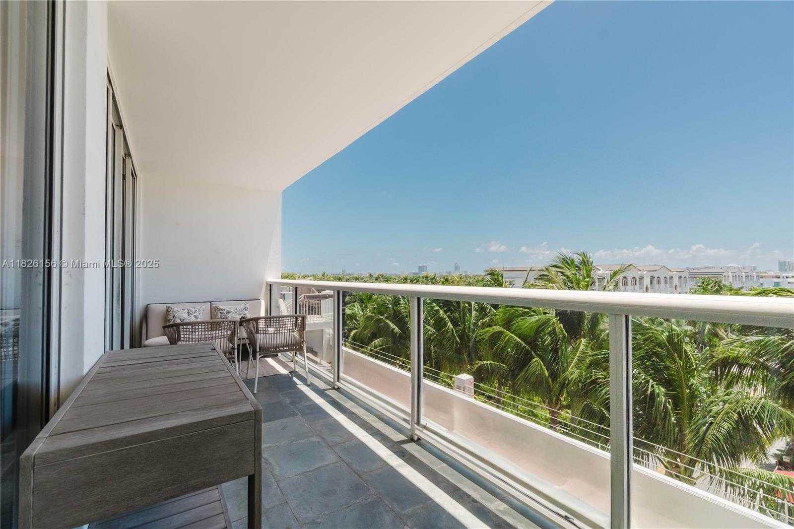 Small Image of 1900 SUNSET HARBOUR DR #703, Miami Beach Number 2
