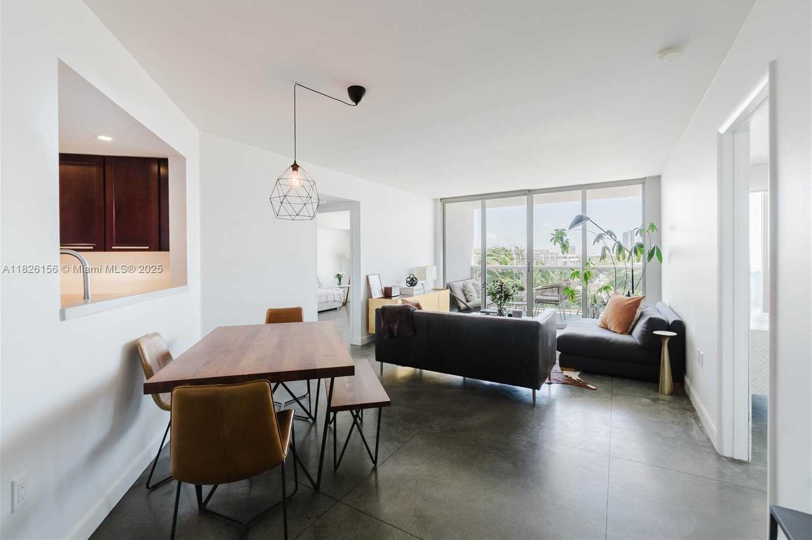 Small Image of 1900 SUNSET HARBOUR DR #703, Miami Beach Number 4