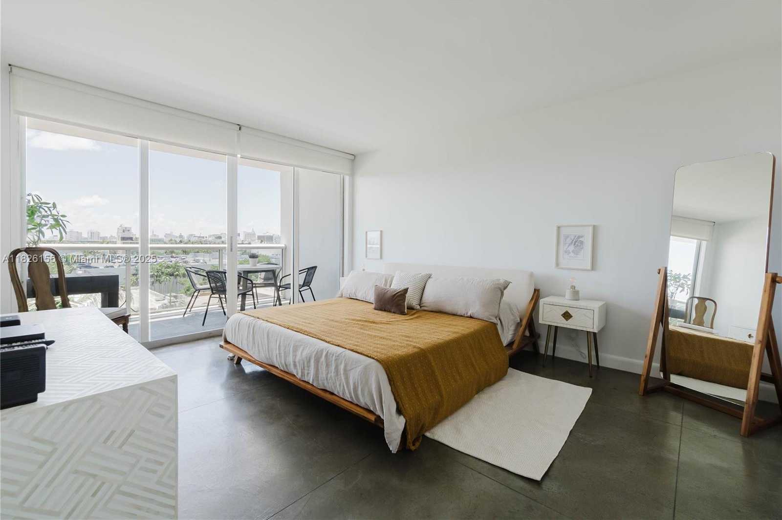 Small Image of 1900 SUNSET HARBOUR DR #703, Miami Beach Number 6