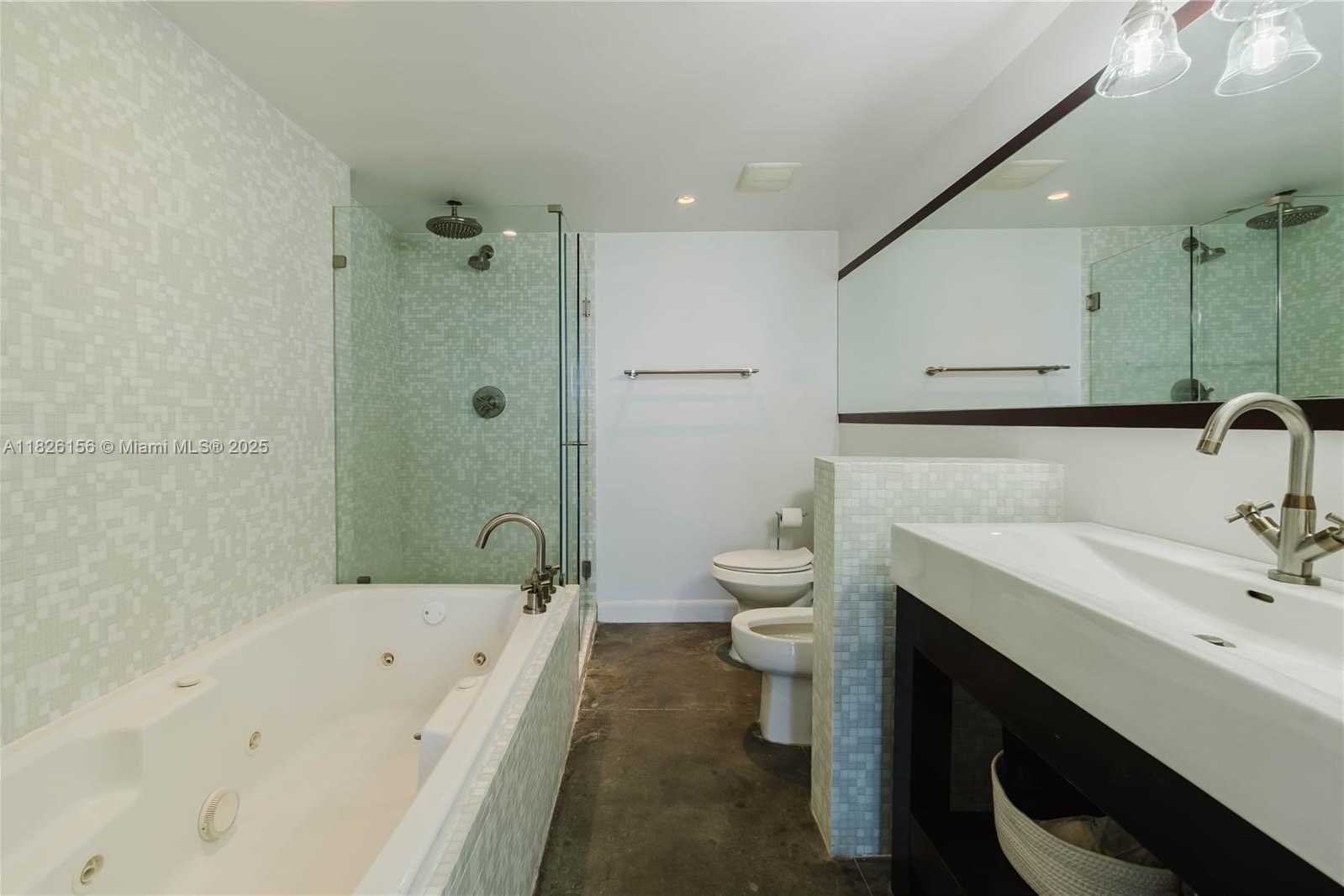 Small Image of 1900 SUNSET HARBOUR DR #703, Miami Beach Number 8