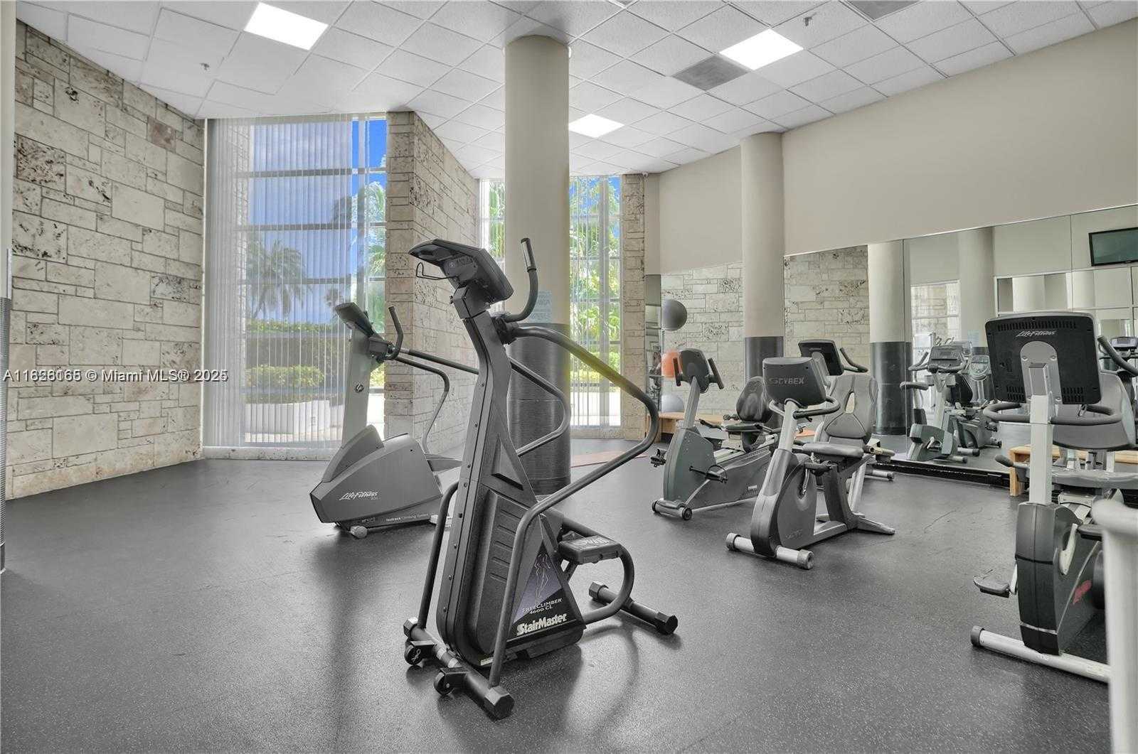 Small Image of 5151 COLLINS AVE #535, Miami Beach Number 15