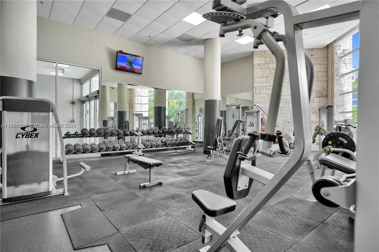 Small Image of 5151 COLLINS AVE #535, Miami Beach Number 17