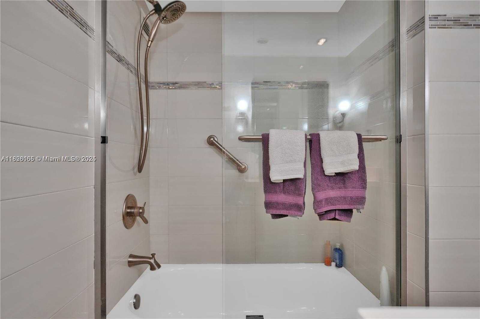 Small Image of 5151 COLLINS AVE #535, Miami Beach Number 21